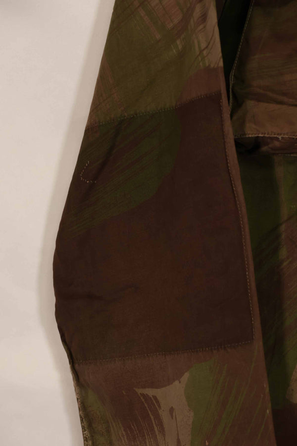 Real 1961 ARVN Windproof camouflage shirt, light fabric, missing buttons, rare.