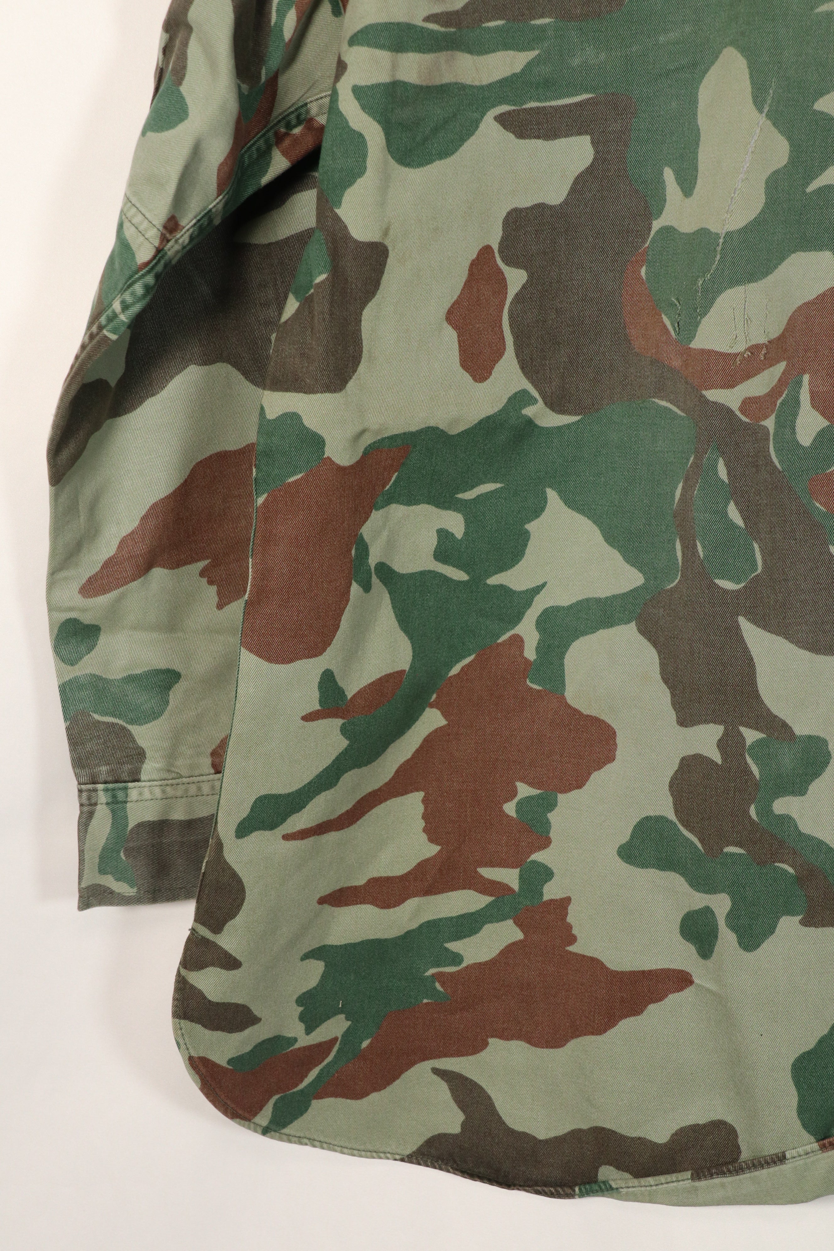 Real Japan Ground Self-Defense Force 1980's Kumazasa Camouflage Jacket, Used, Scratches