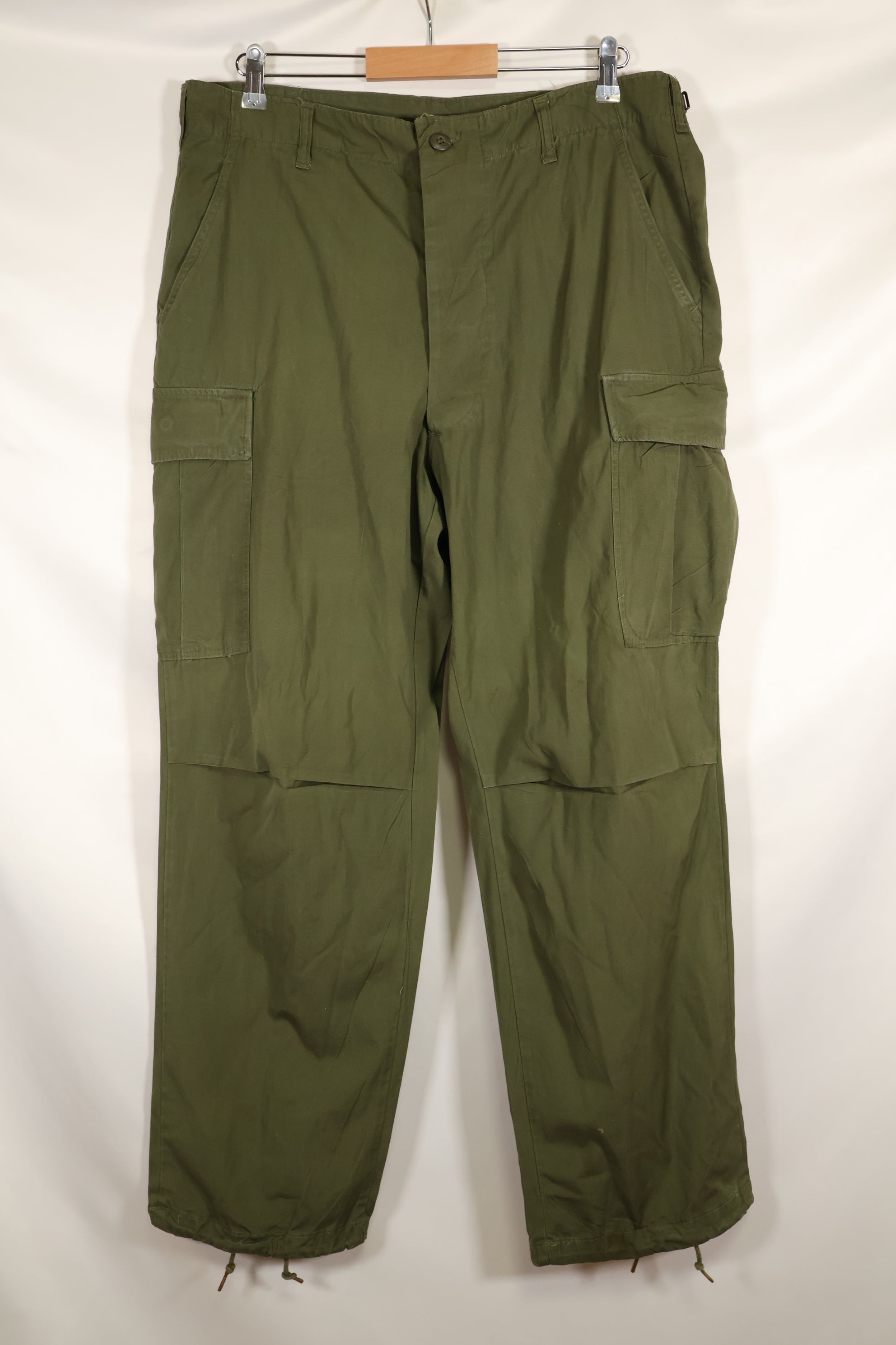 Circa 1967 L-R Non Rip 3rd Model Jungle Fatigue Pants, good condition, used.