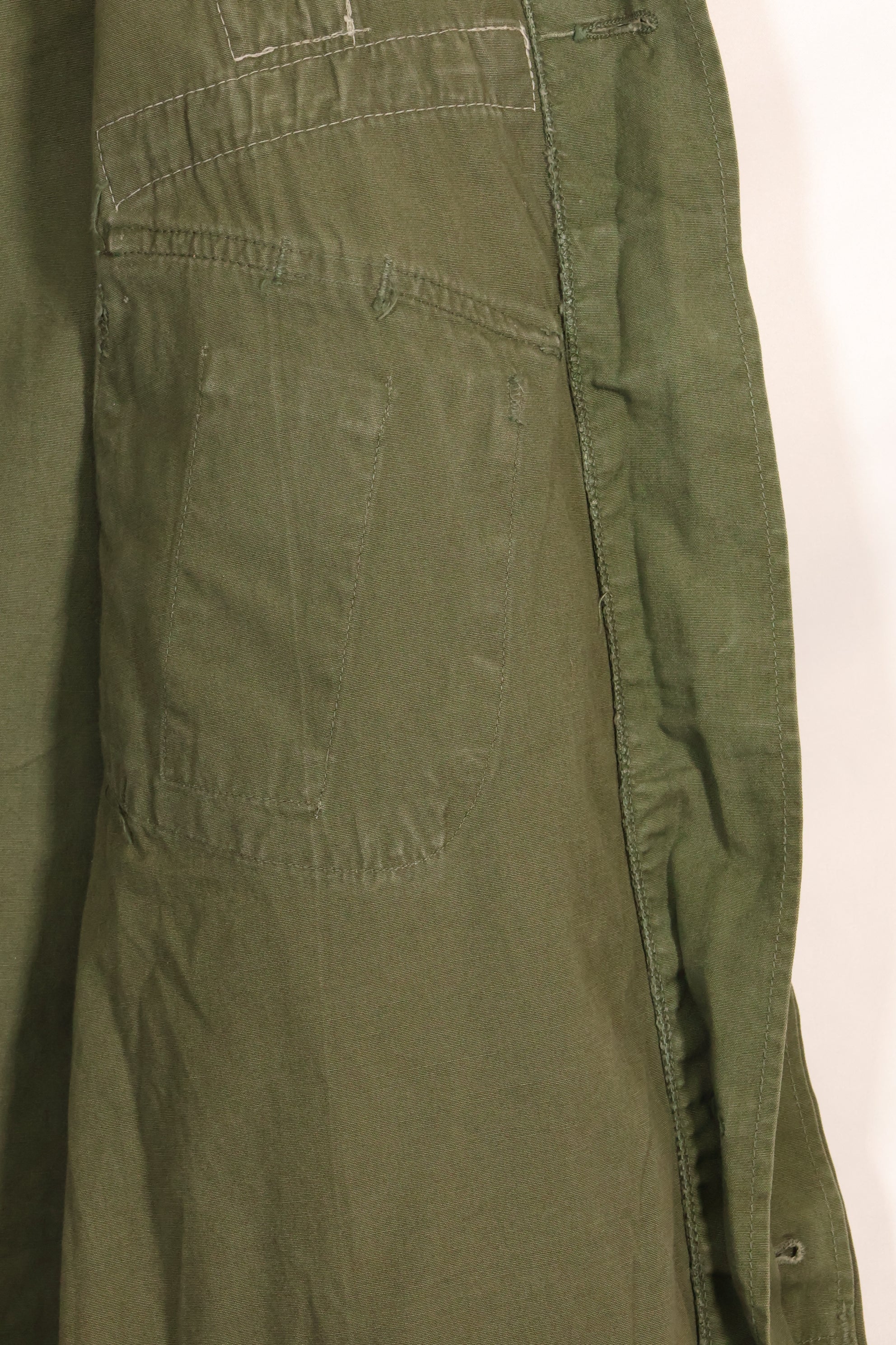 Circa 1965 M-R 2nd Model Jungle Fatigue Jacket, first attached, with patches, famous division, used.