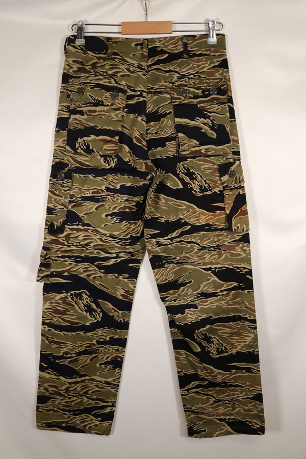 Mid-1960s early gold tiger stripe pants, size S-R, US cut, good condition, used.