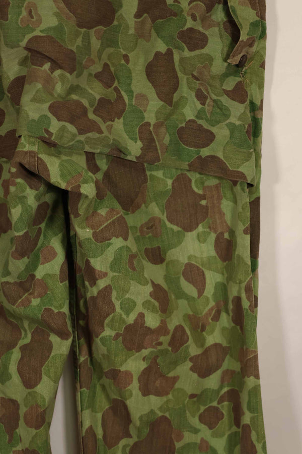 Real 1940s WWII U.S. Marine Corps P44 grogskin camouflage pants, used.