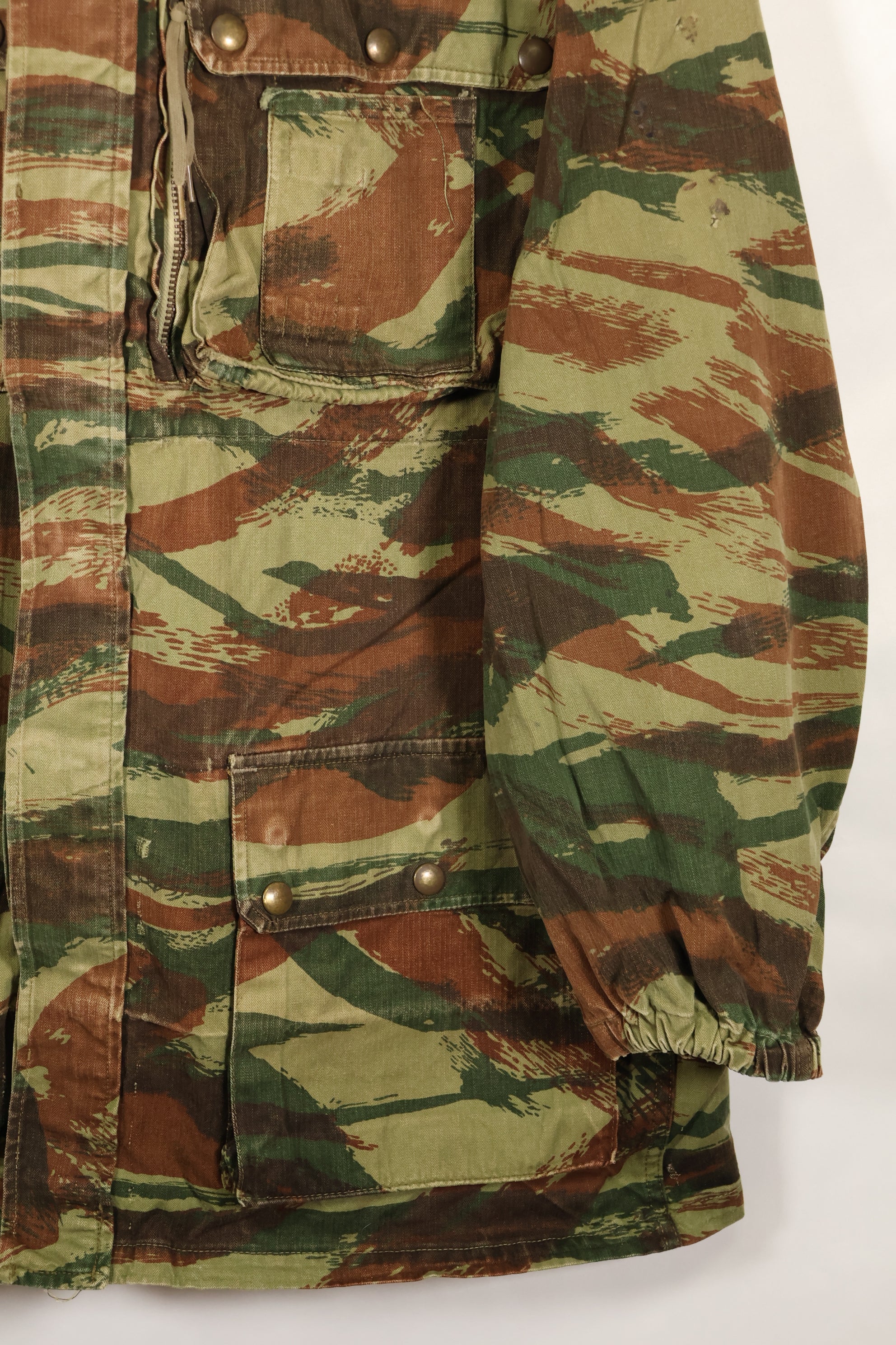 1950s French Army Airborne TAP 47/56 Pattern Lizard Camouflage Jacket, used.