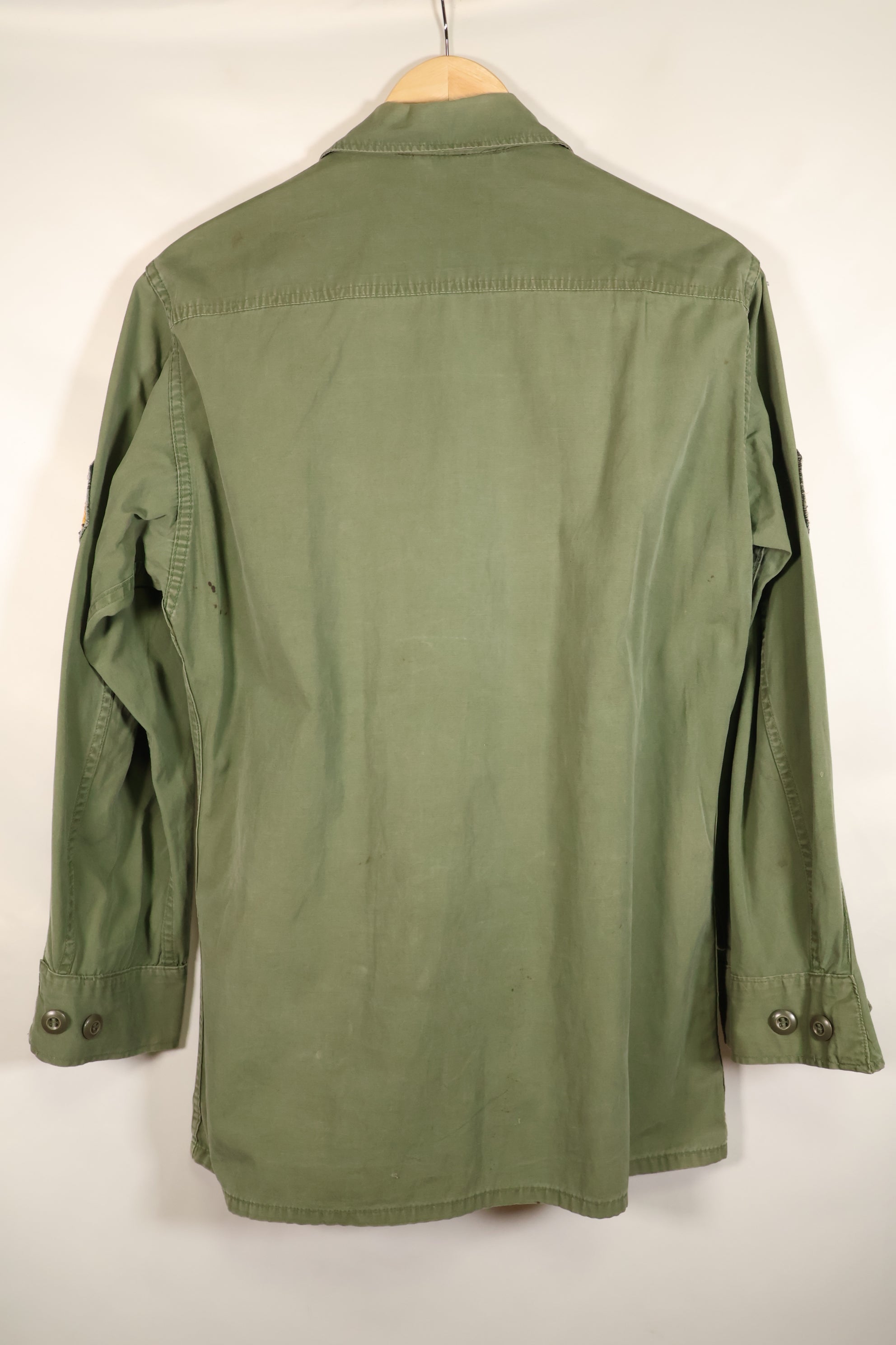 Estimated Contract Year: 1966–67 | S-R | 3rd Model Jungle Fatigue Jacket | Green Beret | Used