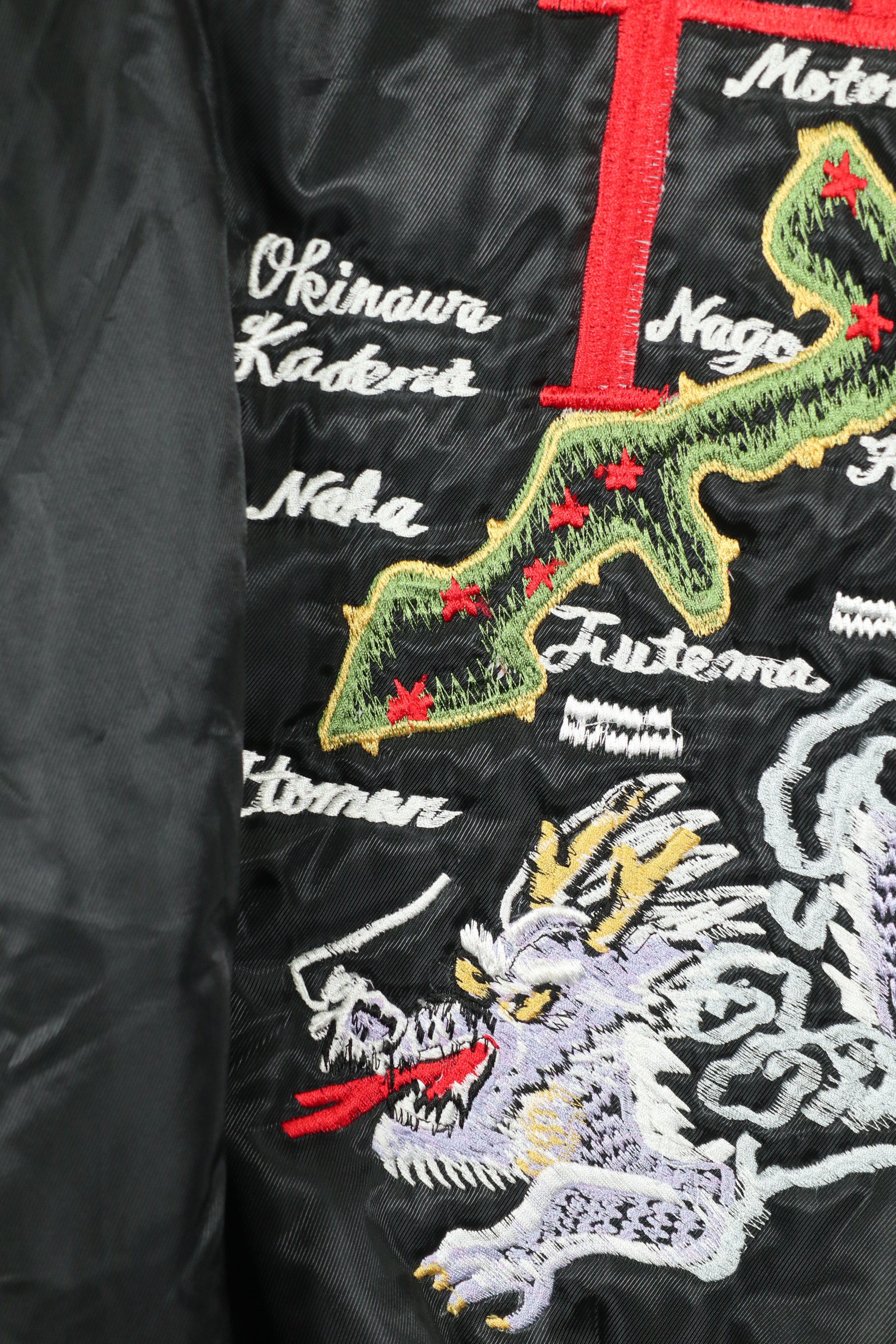 Recent Okinawa made souvenir Jacket directly embroidered MA-1 B