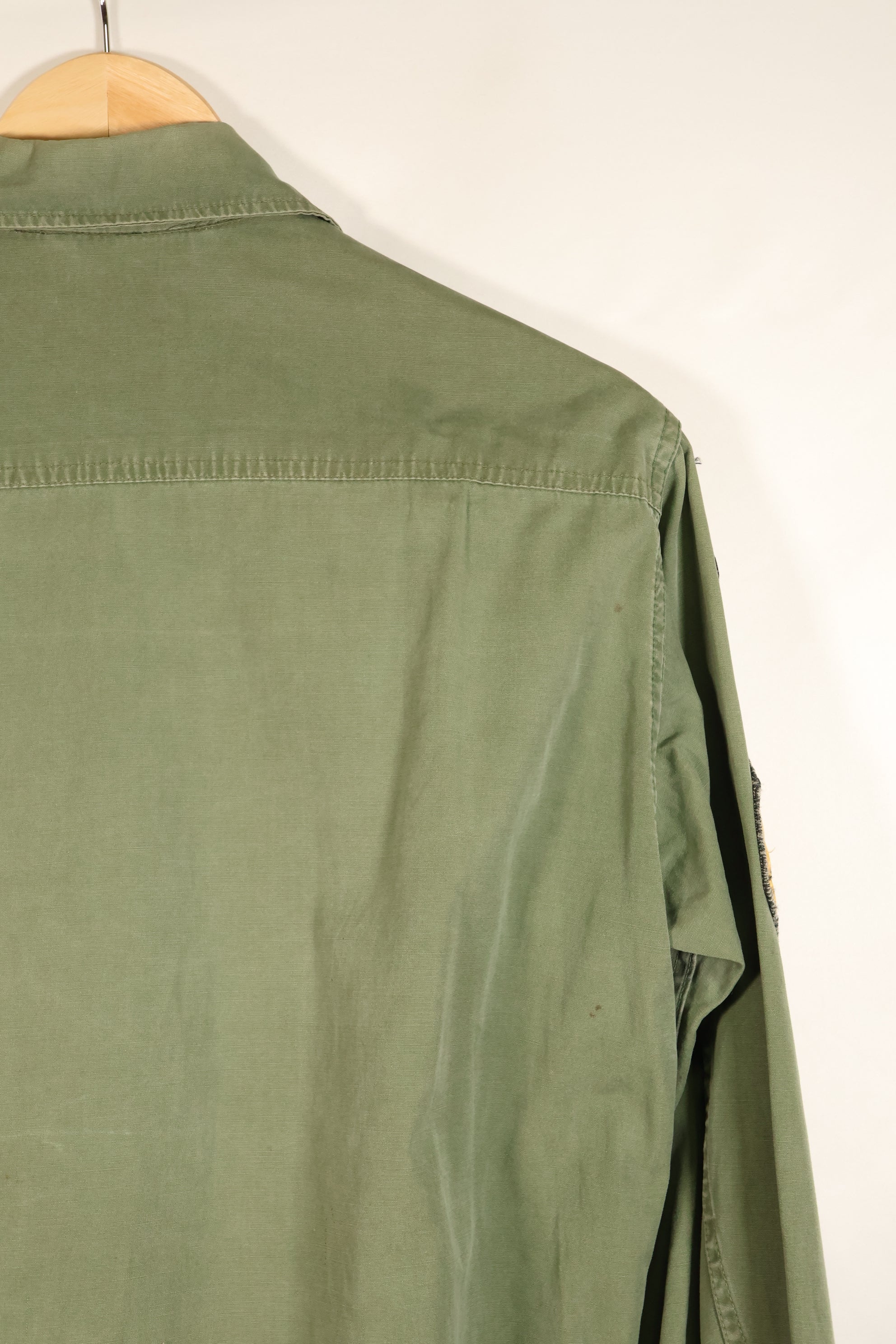 Estimated Contract Year: 1966–67 | S-R | 3rd Model Jungle Fatigue Jacket | Green Beret | Used