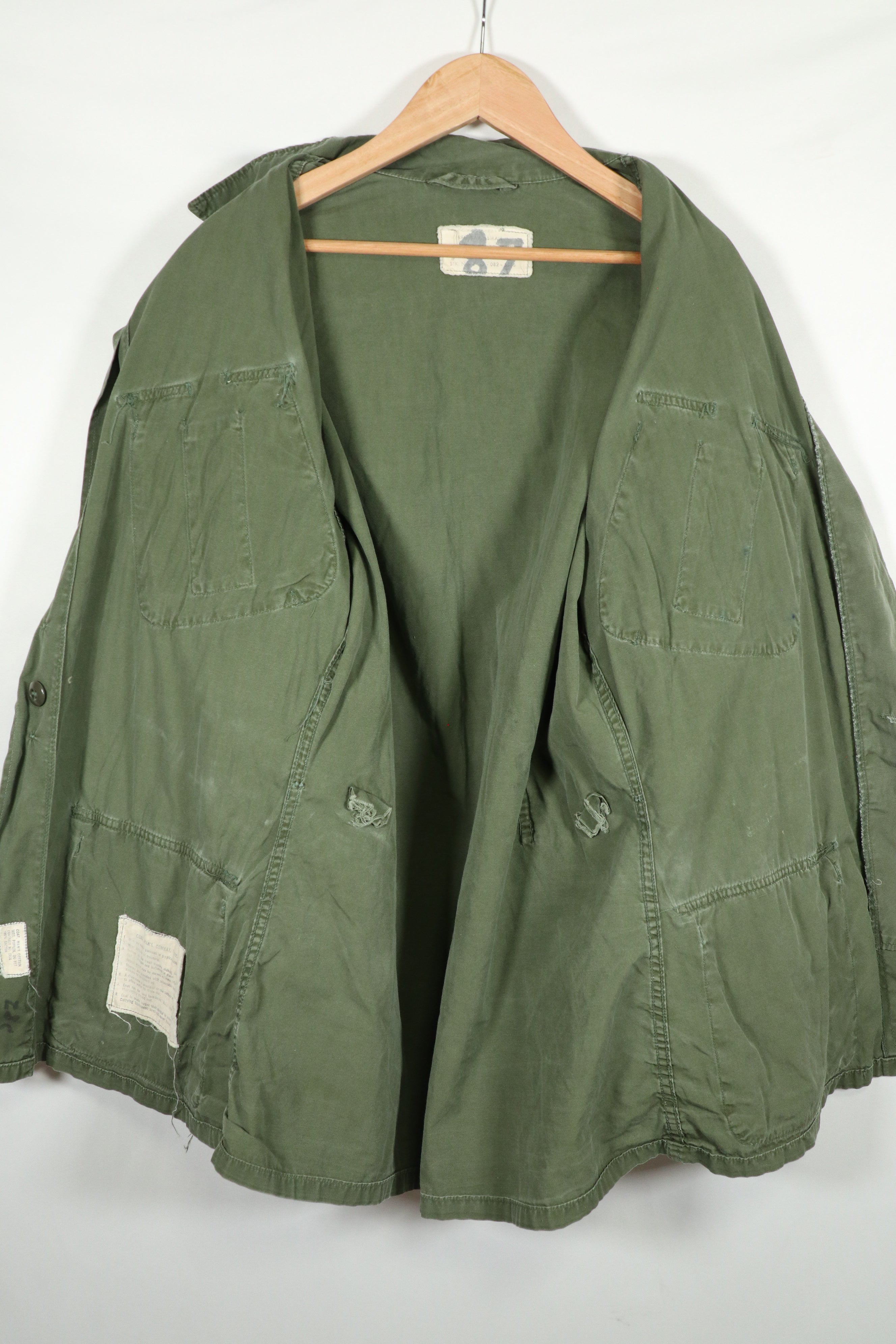 Real 2nd Model Jungle Fatigue Jacket REGULAR -SMALL Stains and scratches, used.