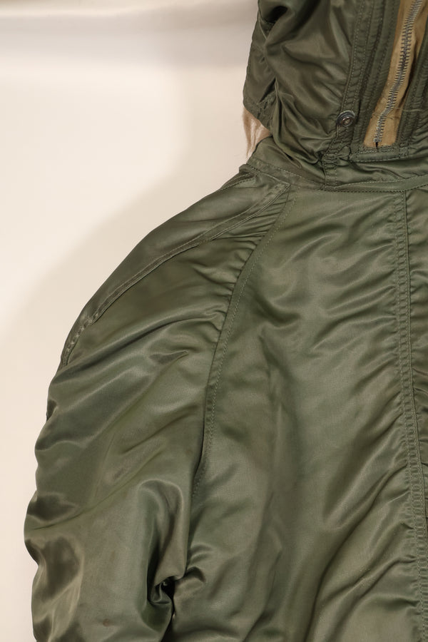 Late 1980s, MEDIUM, Civilian Use, Made by Alpha Industries, N2-B Flight Jacket, Used