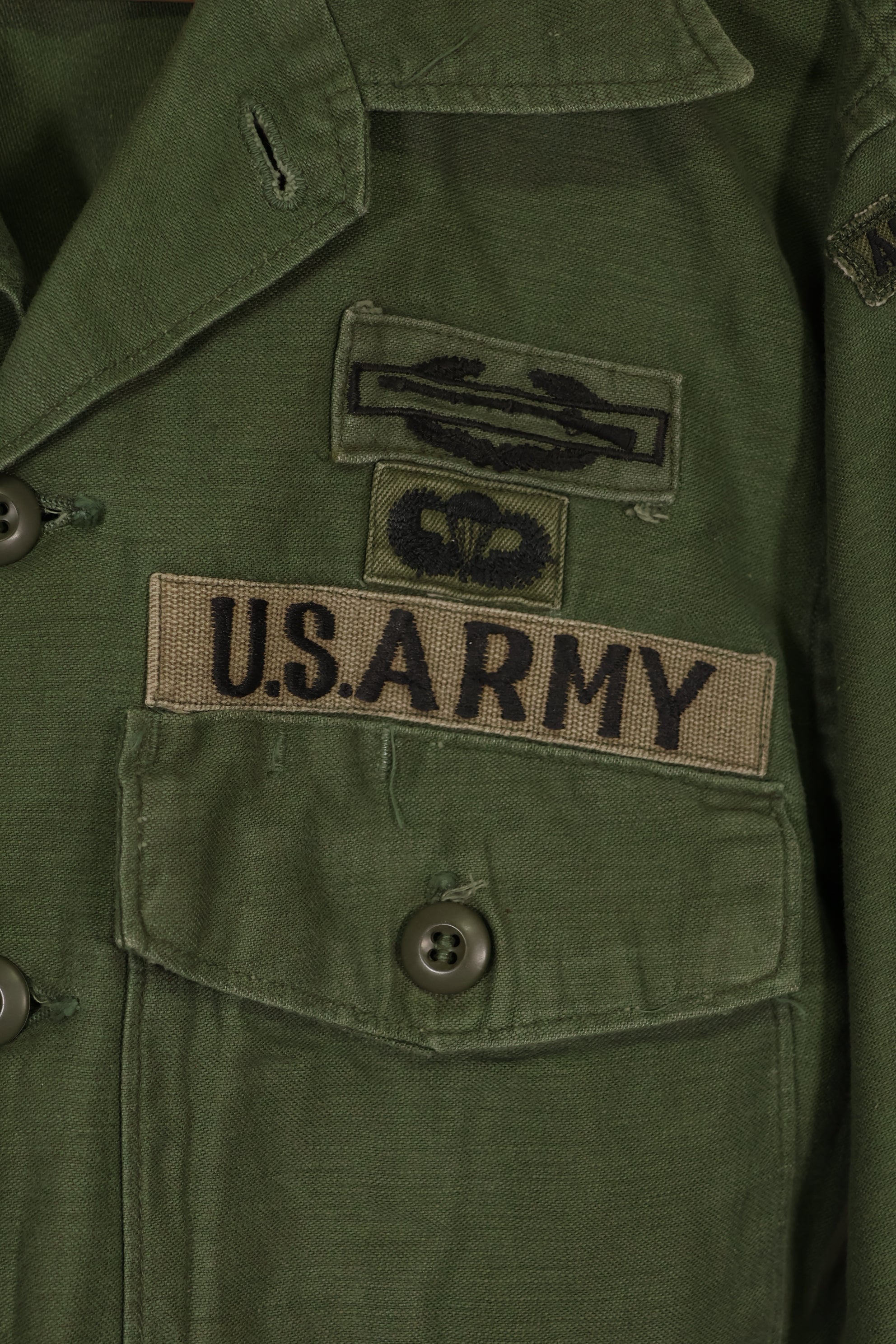 Real 1968 OG-107 Utility Shirt with Green Beret Okinawa made SSI, used.