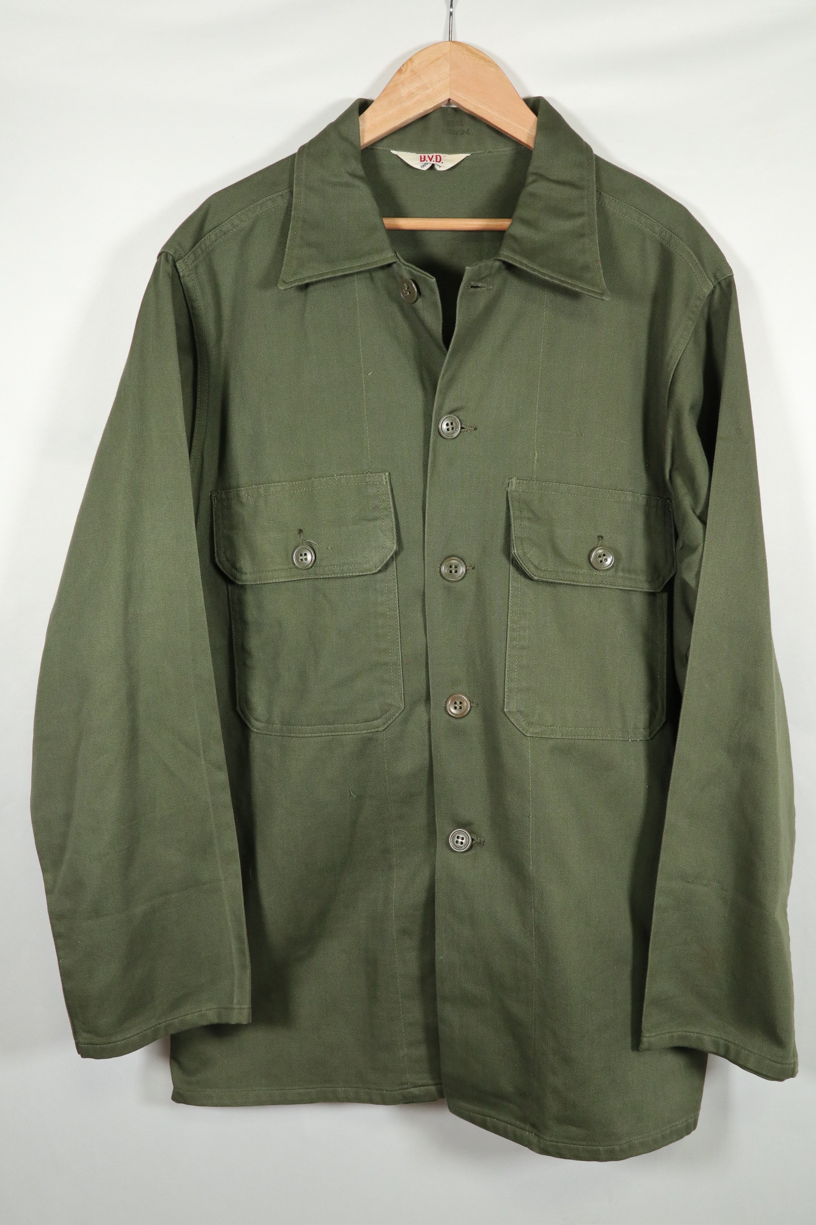 Real dead stock OG-107 utility shirt, civilian, size M.