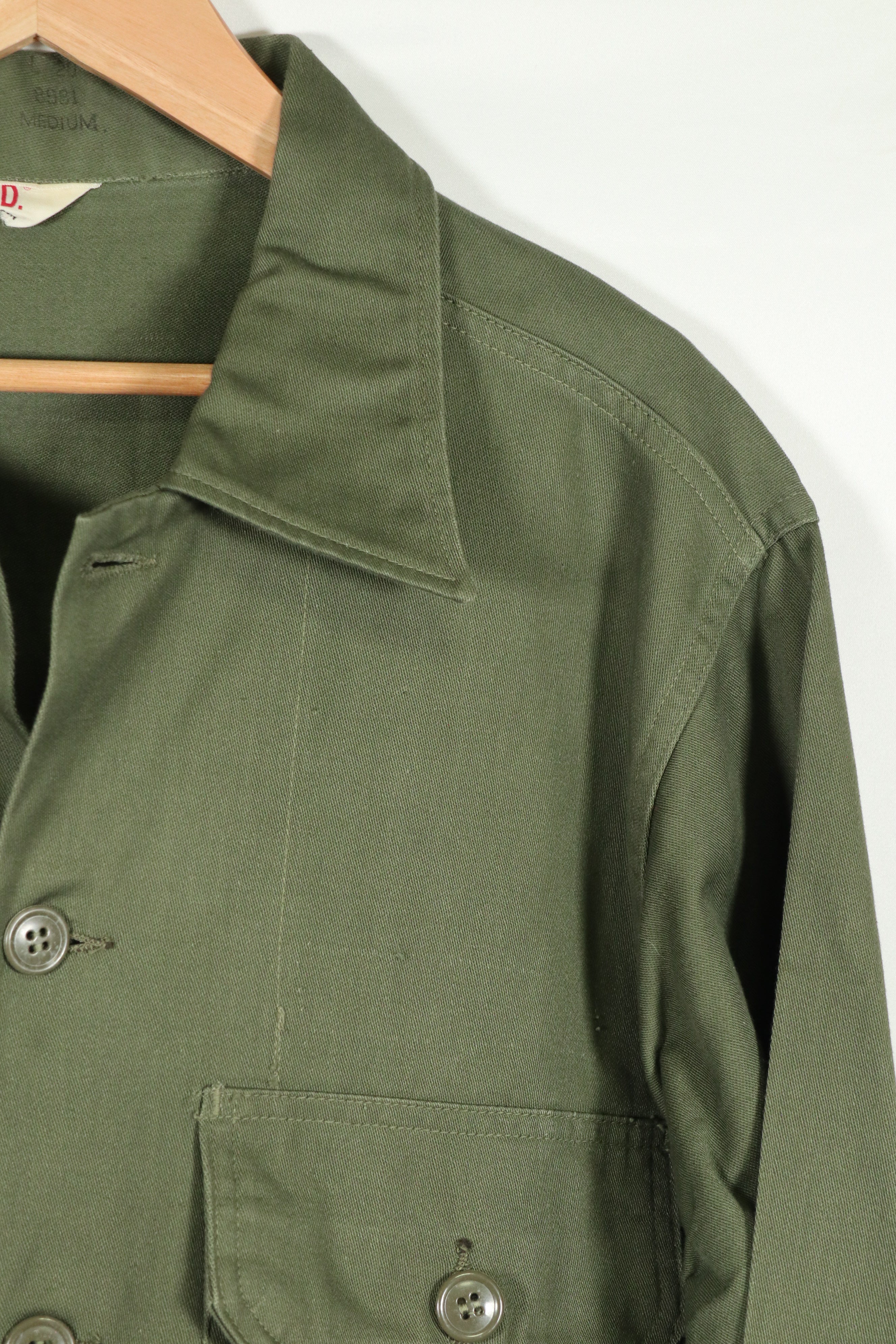 Real dead stock OG-107 utility shirt, civilian, size M.