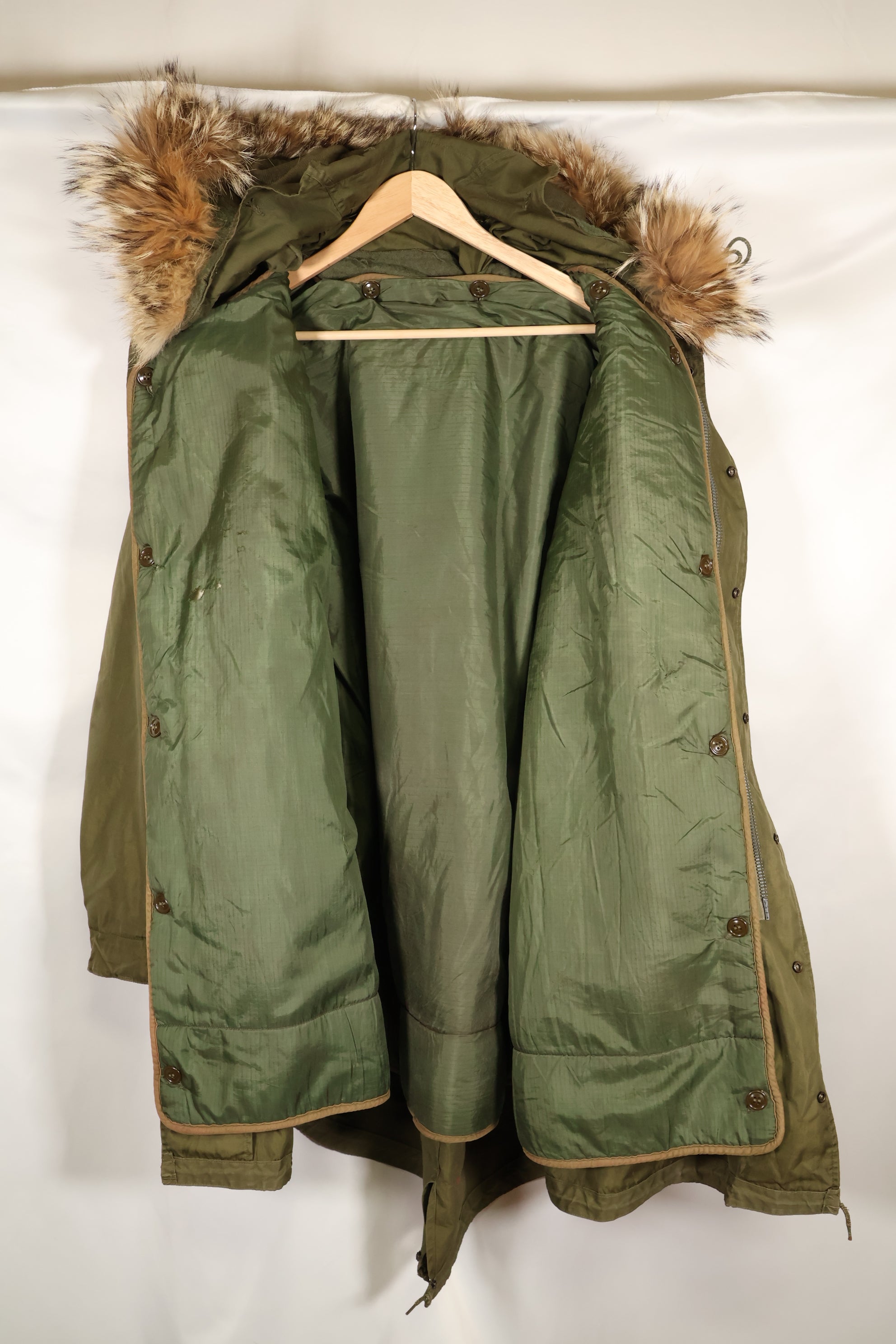 Early 1950s M51 Field Parka with fishtail wool pile liner, used.
