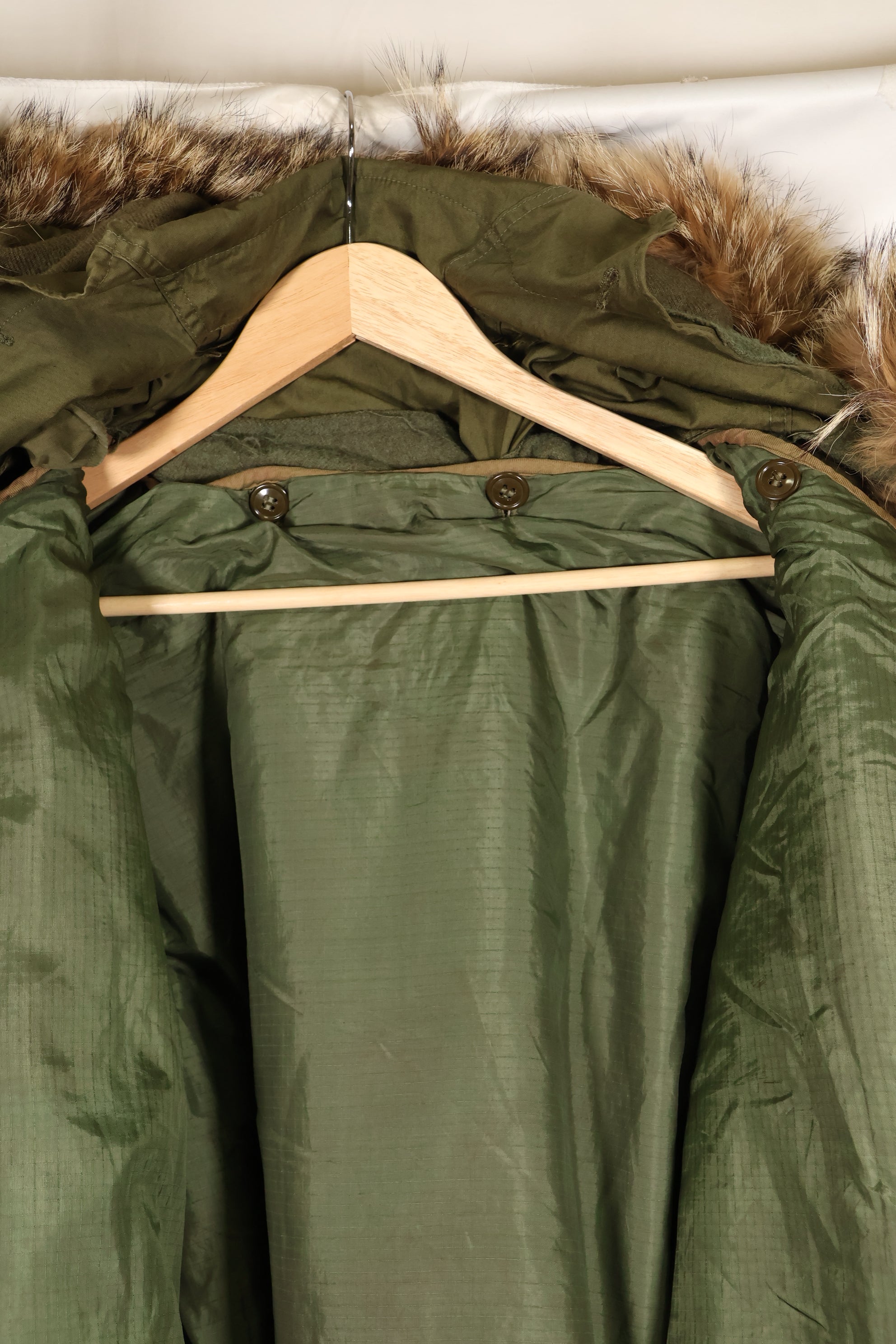 Early 1950s M51 Field Parka with fishtail wool pile liner, used.