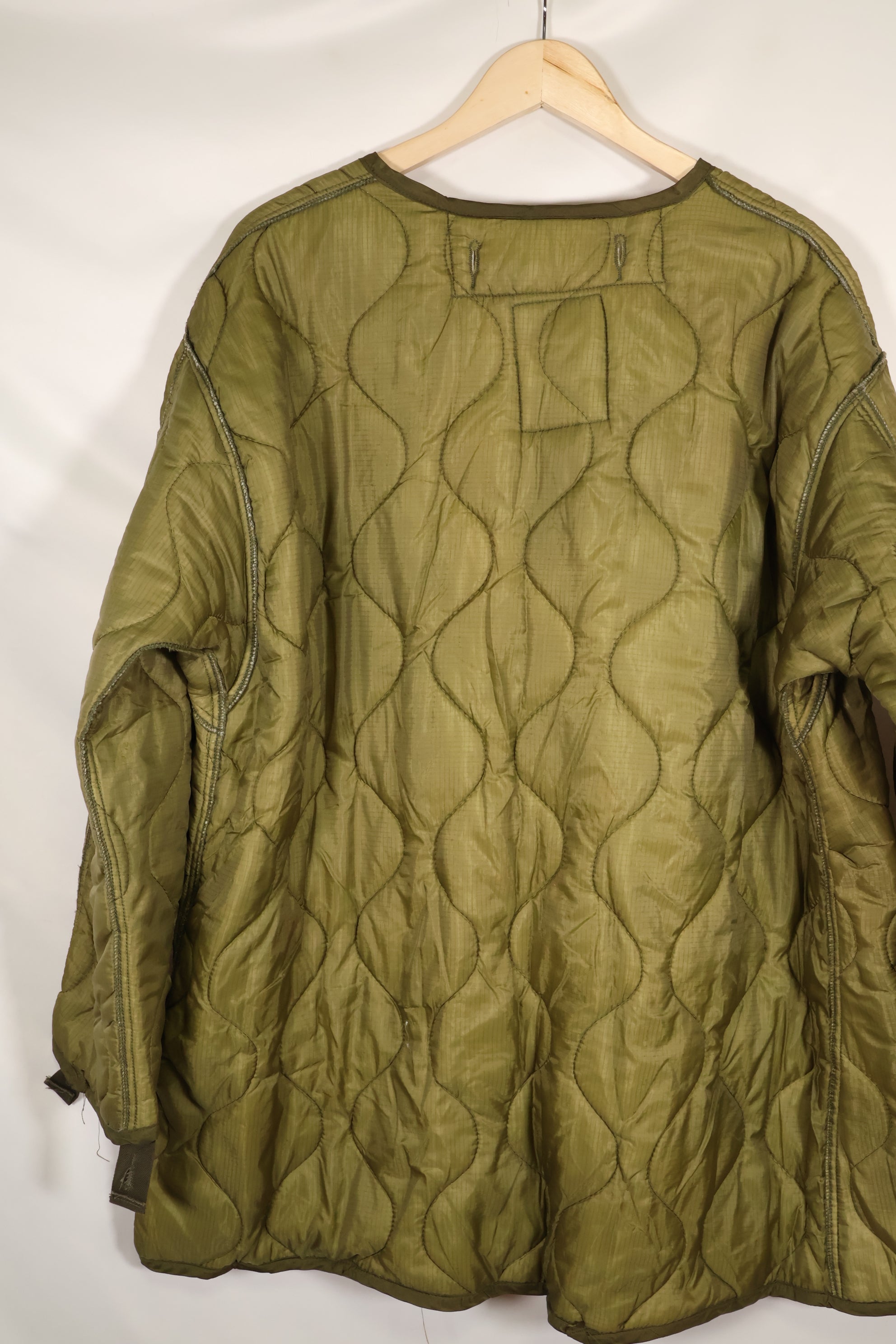 1982 contract MEDIUM M65 fishtail parka liner, good condition, used.