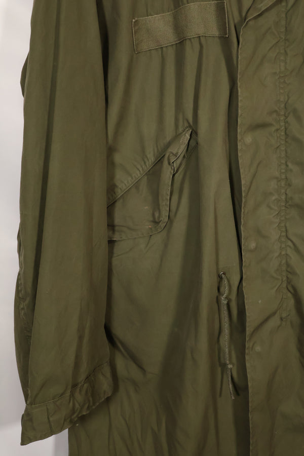 1977 Contract S-R U.S. Army M65 Field Parka, good condition, used.