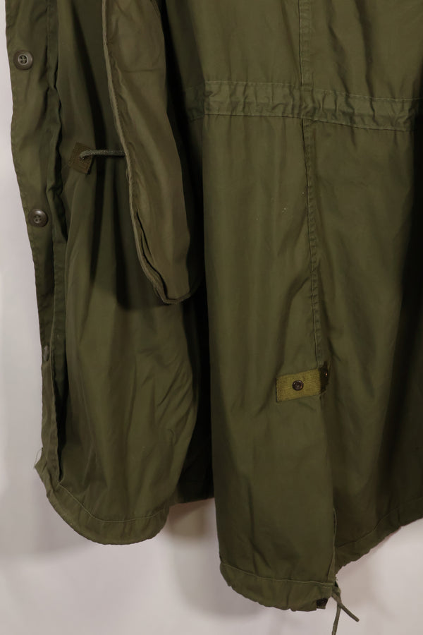1977 Contract S-R U.S. Army M65 Field Parka, good condition, used.