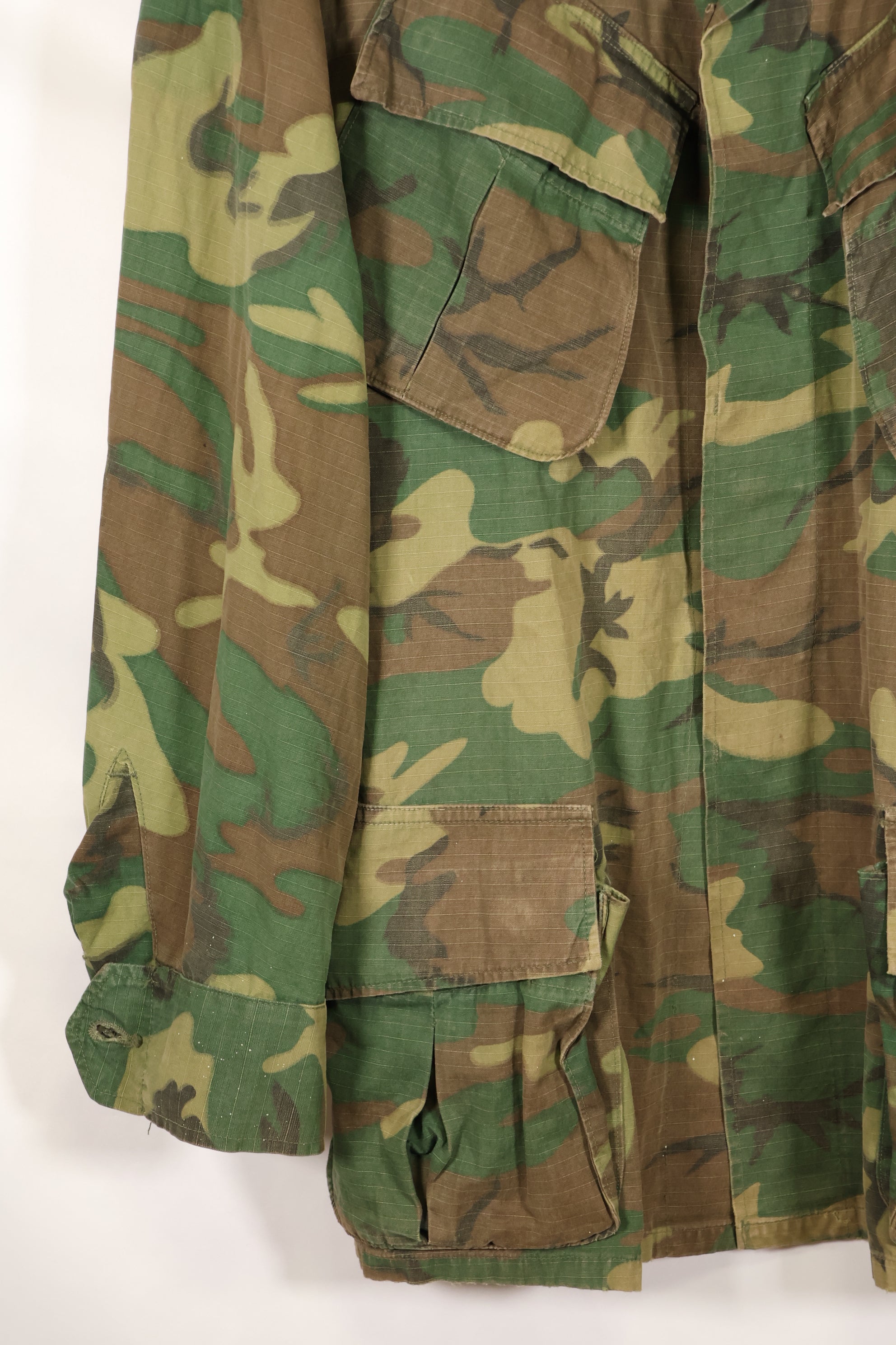 1968 Contract L-R Ripstop ERDL Camouflage Jungle Fatigue Jacket in good used condition