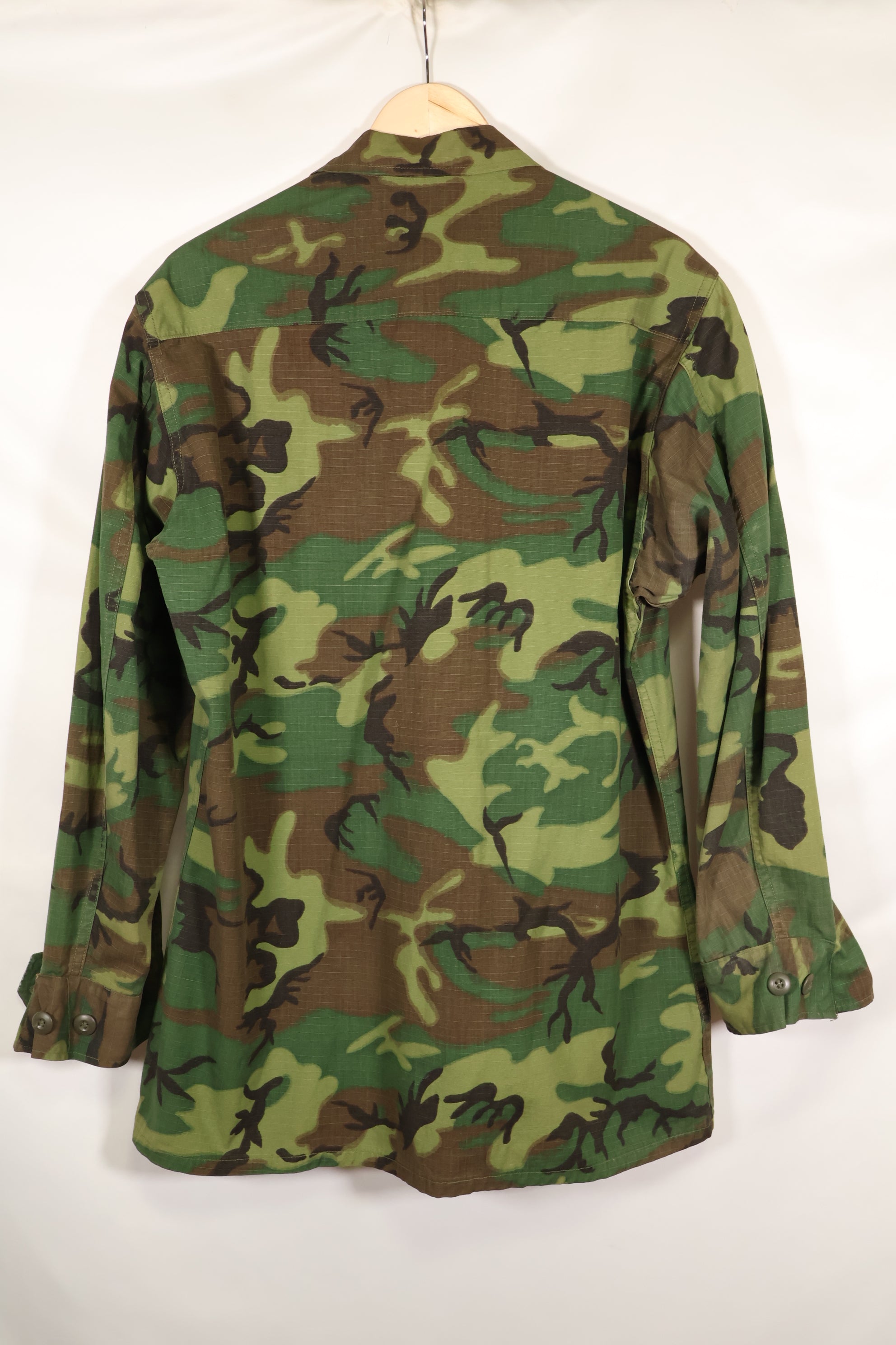 1969 Contract M-R Ripstop ERDL Camouflage Jungle Fatigue Jacket in good used condition