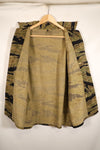 Late 1960s US-M Gold Tiger Tiger Stripe US-cut shirt, in good condition