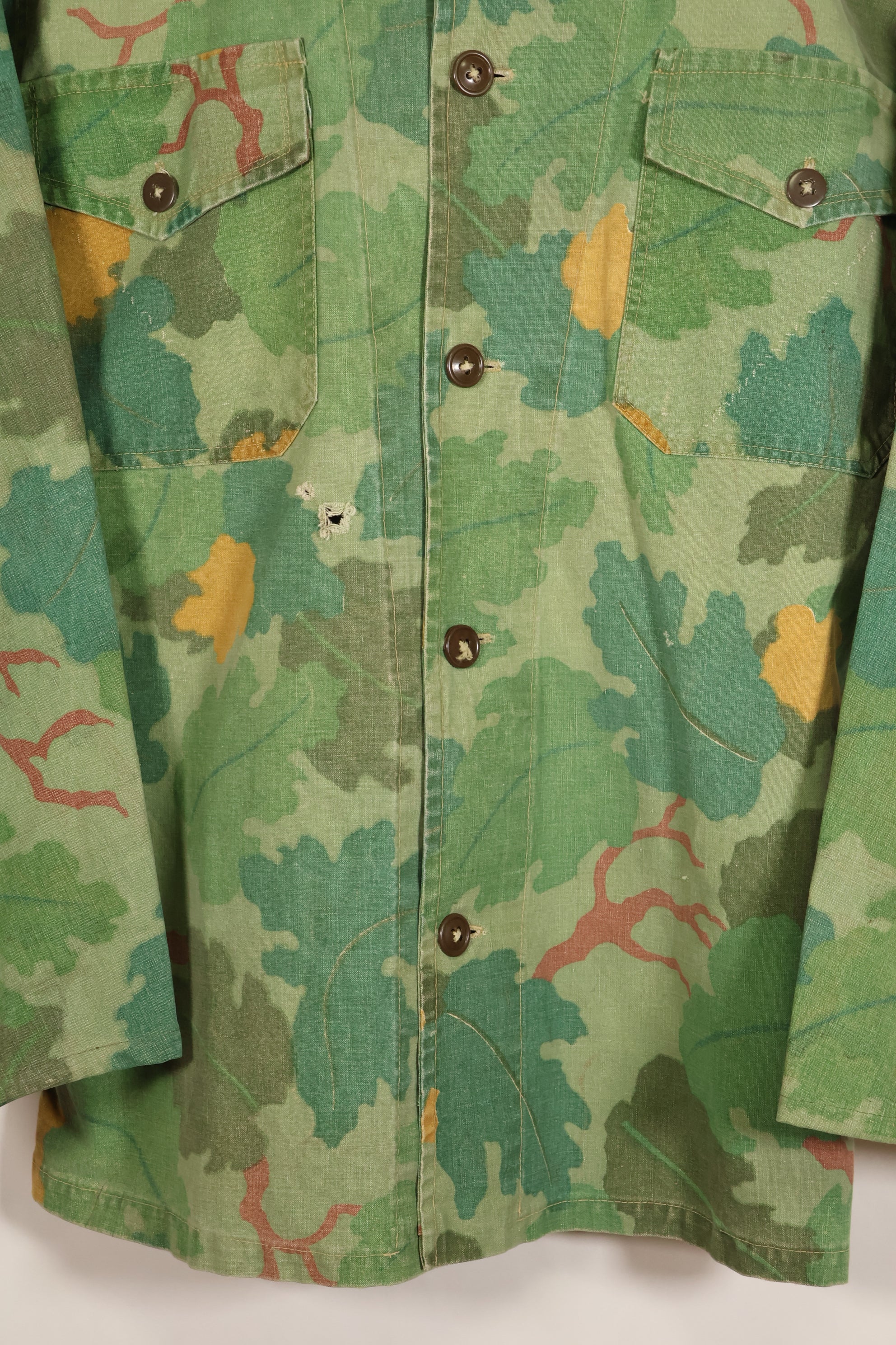 Late 1960s–Early 1970s: U.S. Marine Corps (USMC) Mitchell Camouflage Utility Shirt, Privately Procured, Tent Cloth