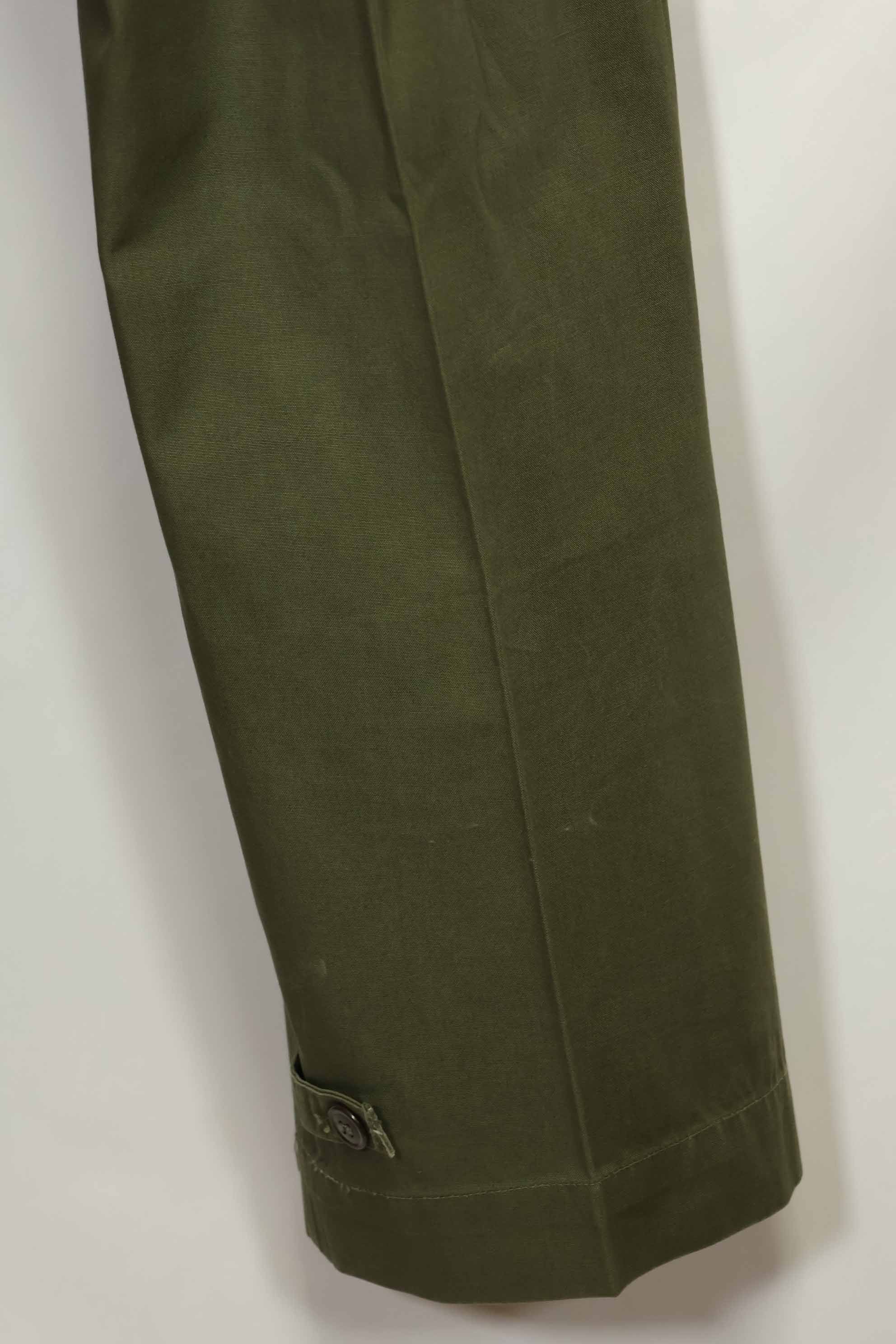 1940s-50s US Army M45 cotton field pants with modified cargo pockets, airborne use, used, B