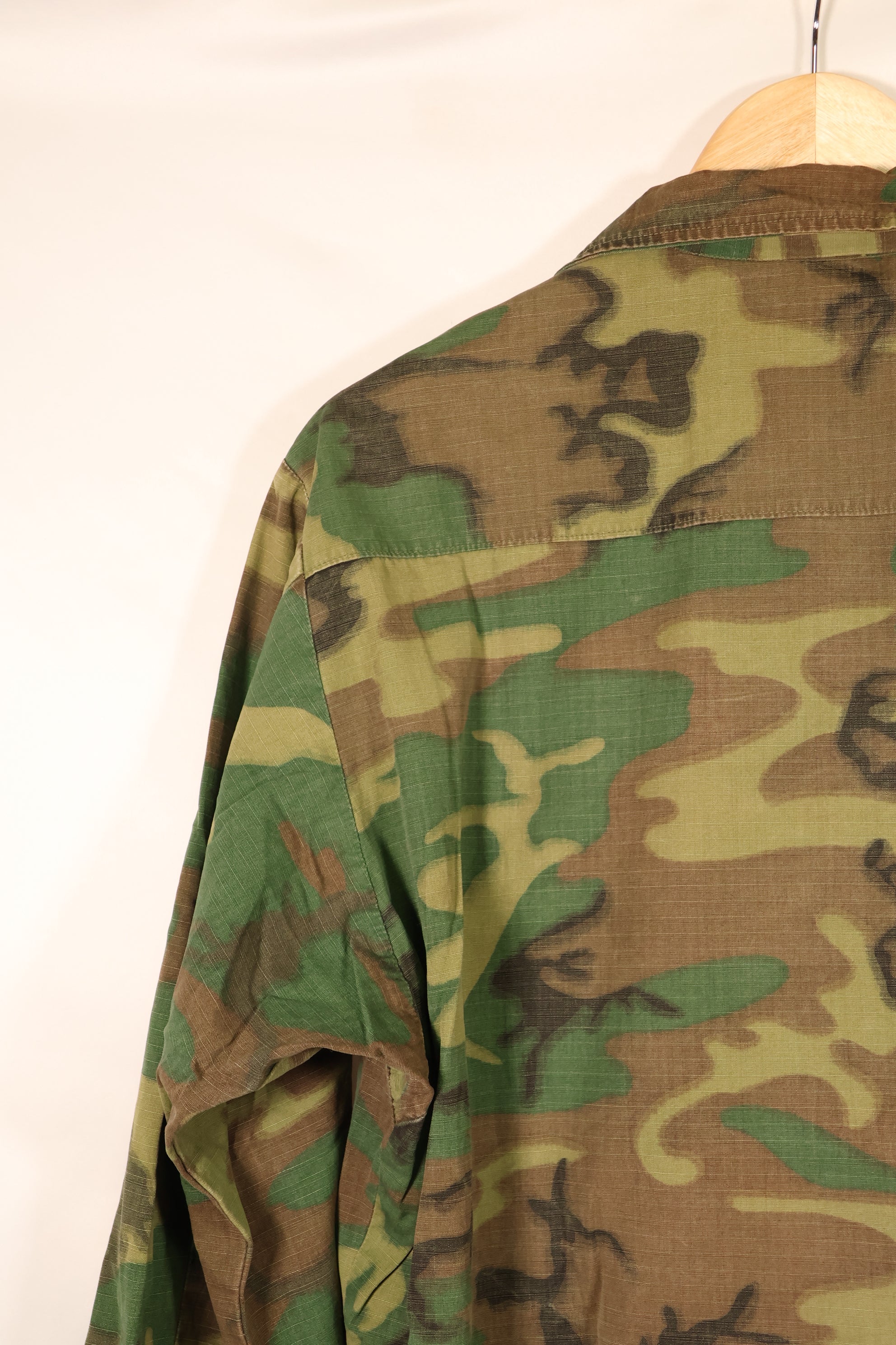 1969 Contract, M-S, U.S. Military, ERDL, Green Leaf Camo, Fatigue Jacket, Good Condition, Used