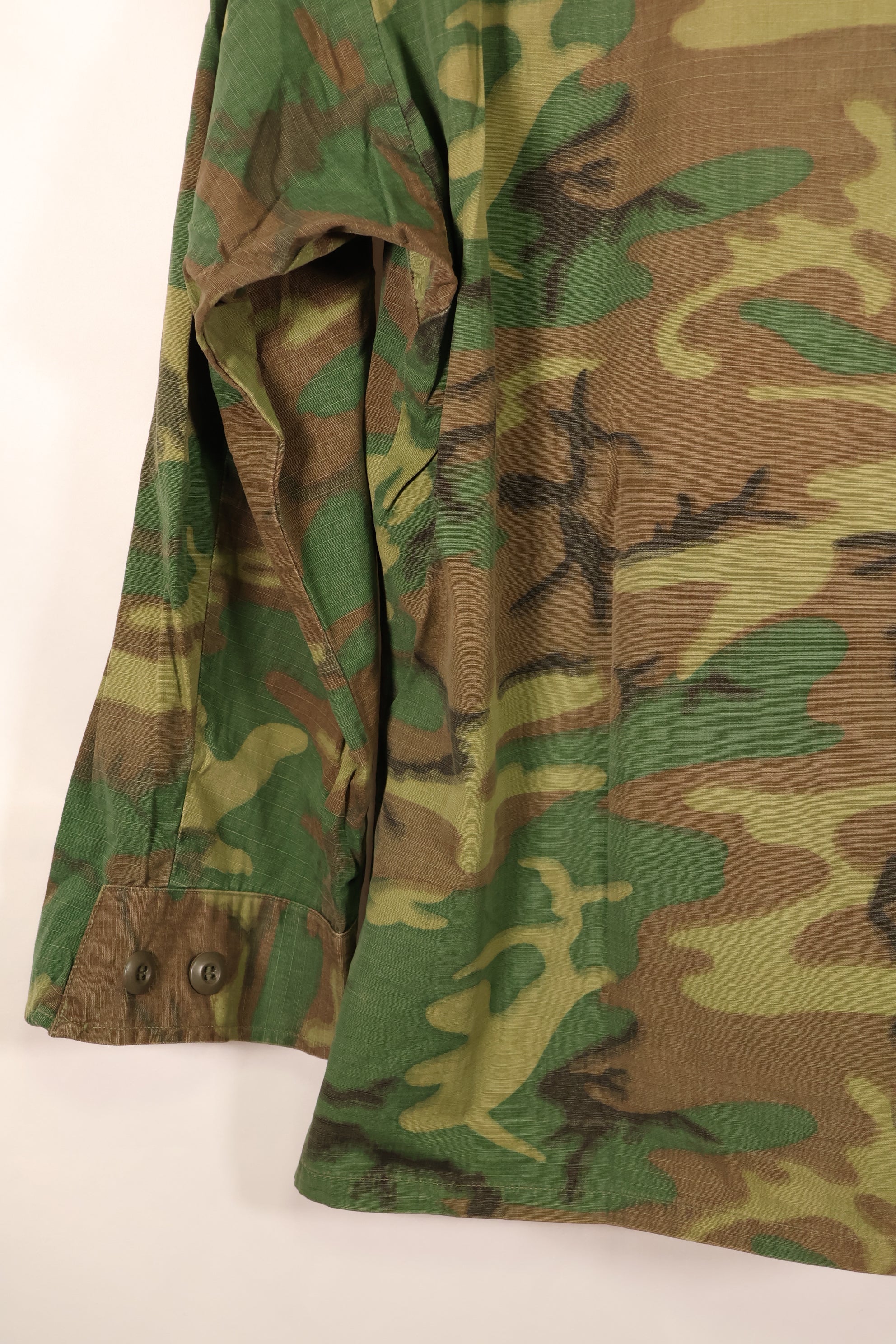 1969 Contract, M-S, U.S. Military, ERDL, Green Leaf Camo, Fatigue Jacket, Good Condition, Used