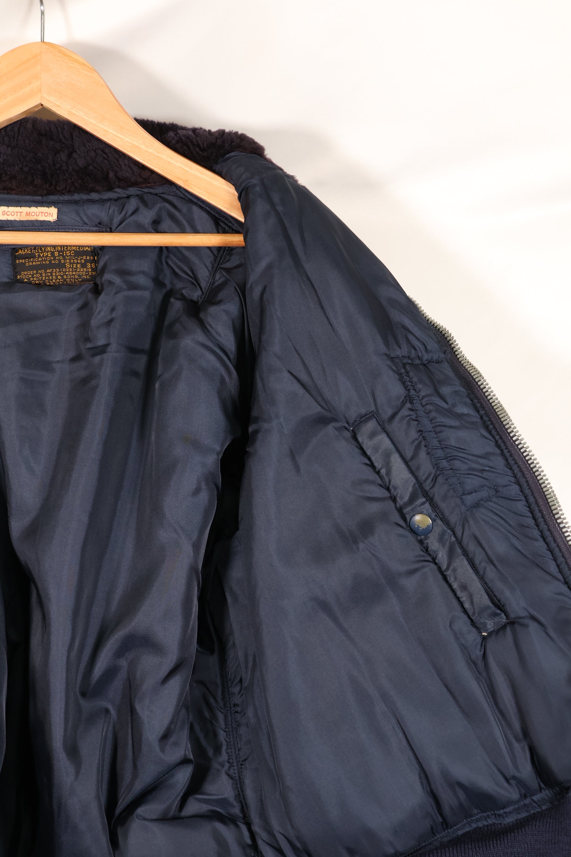 Early 1950s 38 USAF B-15C Flight Jacket Intermediate Zone Used