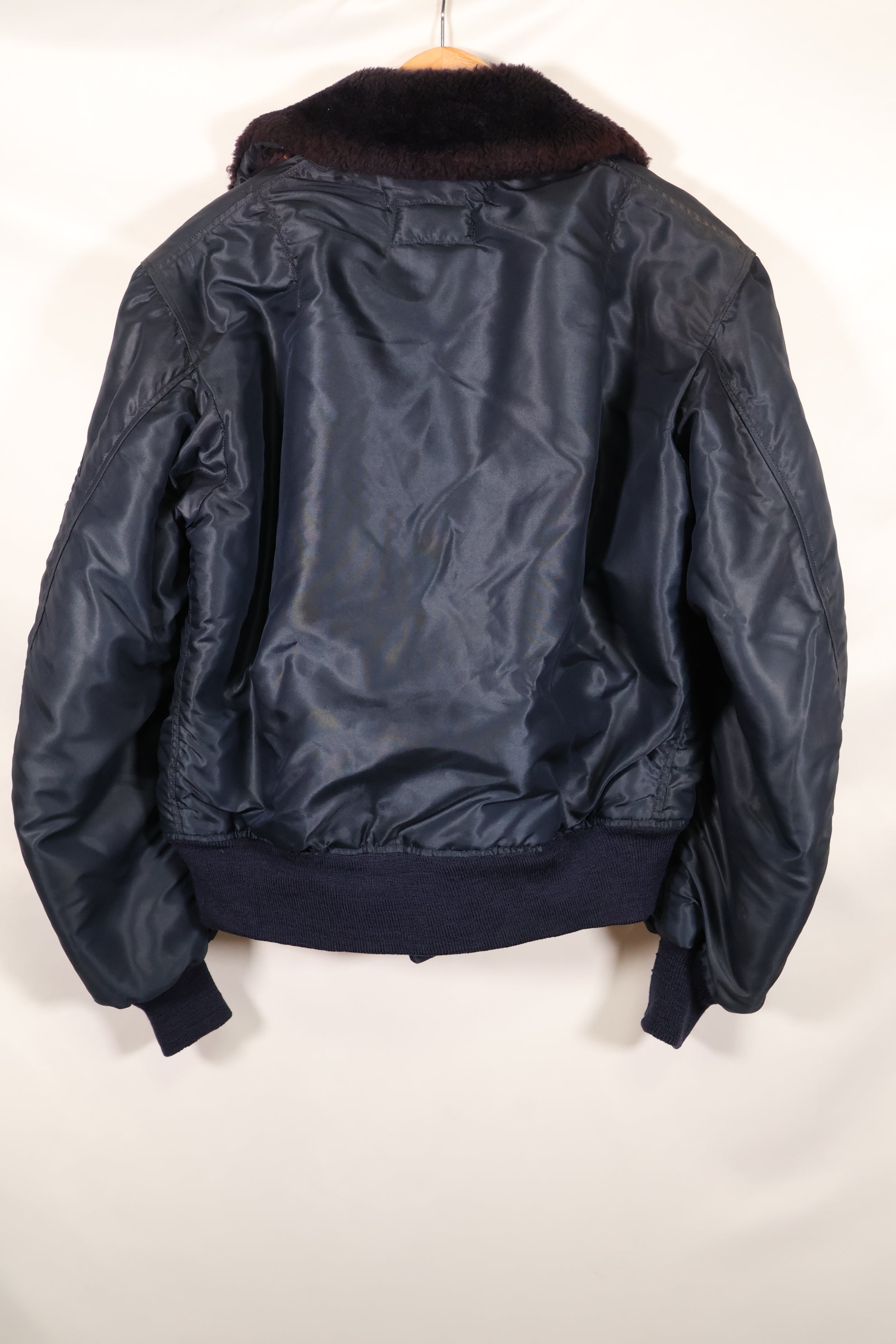 Early 1950s 38 USAF B-15C Flight Jacket Intermediate Zone Used