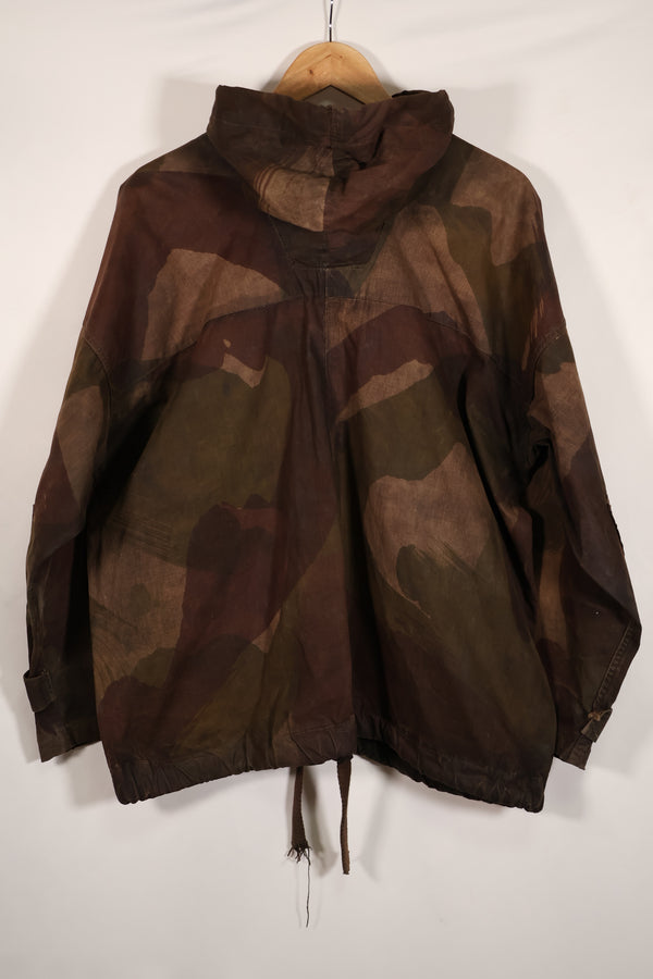 Real British Army SAS smock WINDPROOF camouflage smock, size unknown, heavy fabric, black dyed, used.