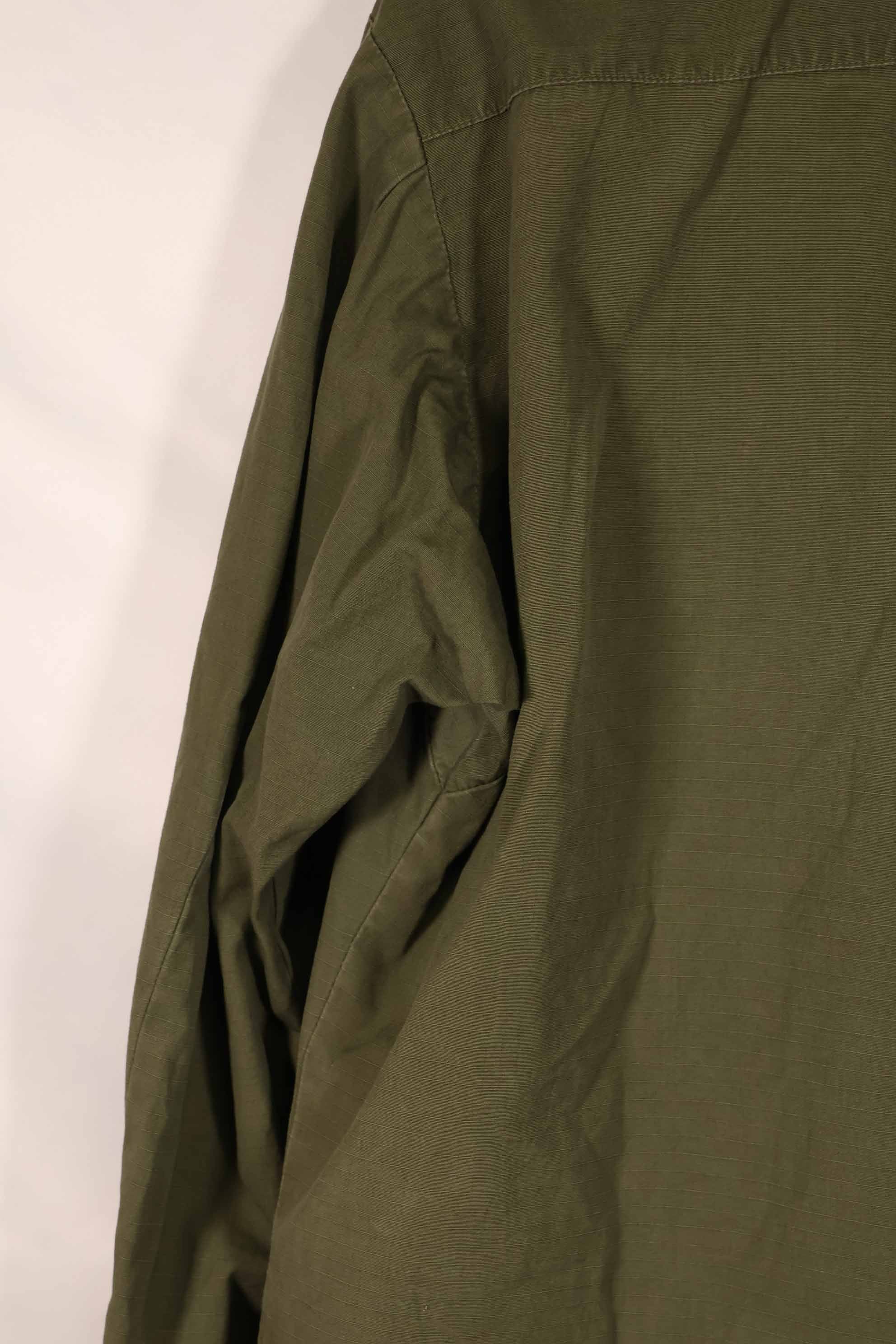 Real 1970 4th Model Jungle Fatigue Jacket M-S with patch marks, used.