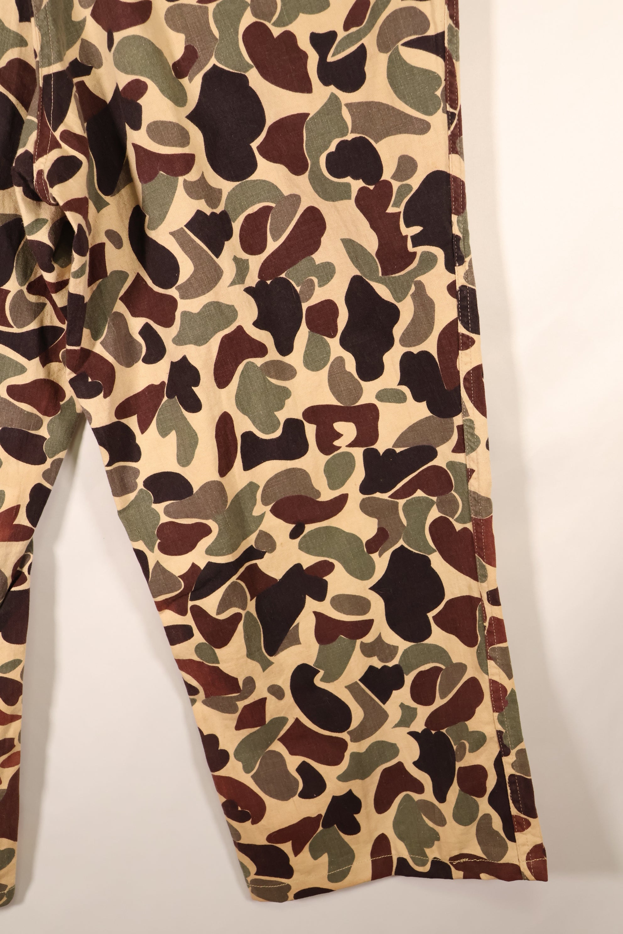 Mid-1960s; Size M–L; CIDG; Beogam Camo; Locally Made Frog Skin Camo; Oversized for the U.S. market; Used
