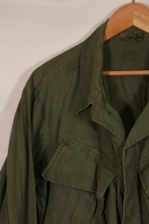 Real 1967 3rd Model Jungle Fatigue Jacket, no size tag, used.