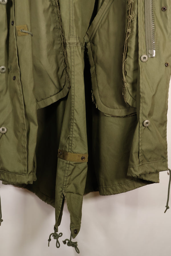 1980's lot LARGE resin zipper M65 field jacket without liner, with hood, almost unused.