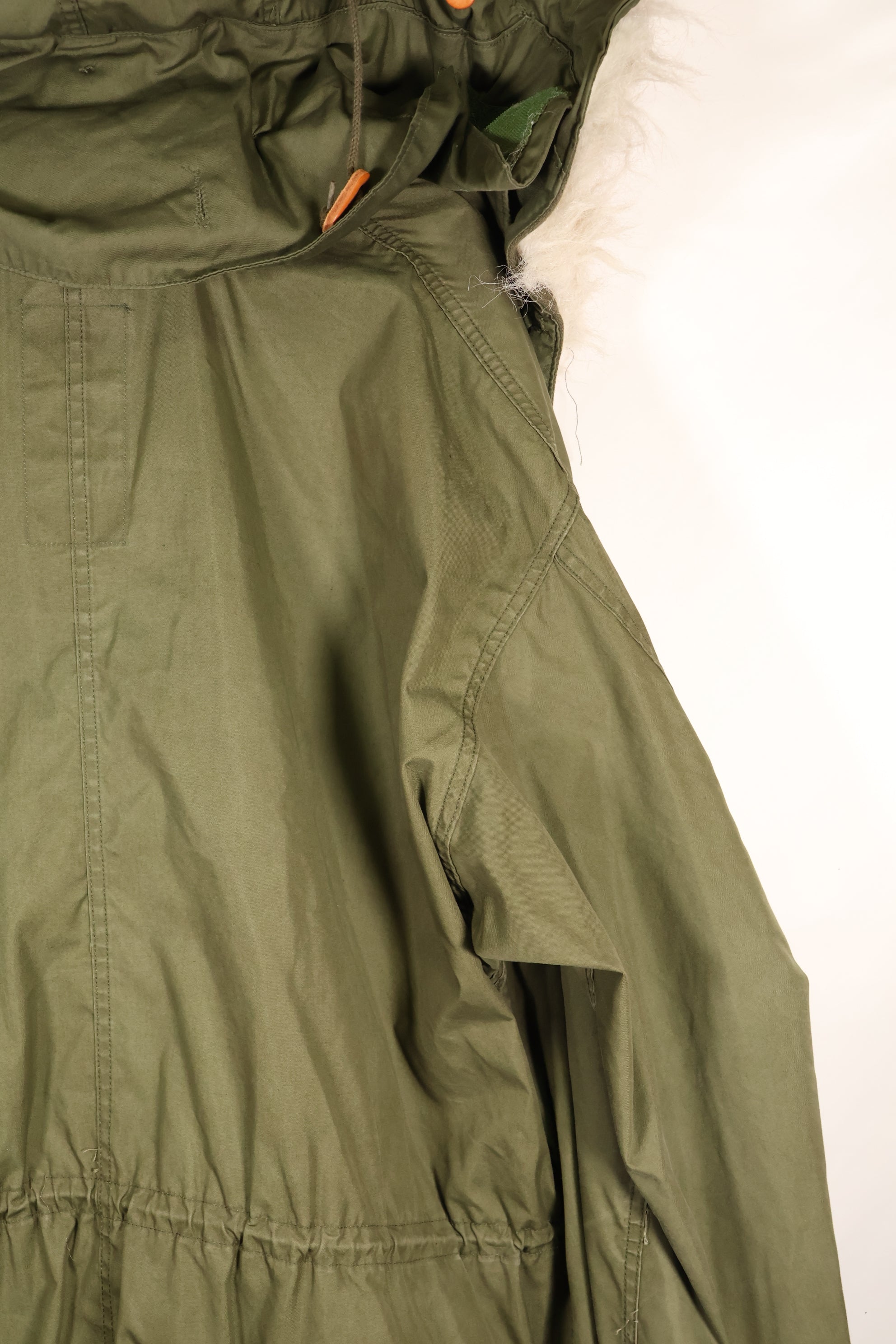 1980's lot LARGE resin zipper M65 field jacket without liner, with hood, almost unused.