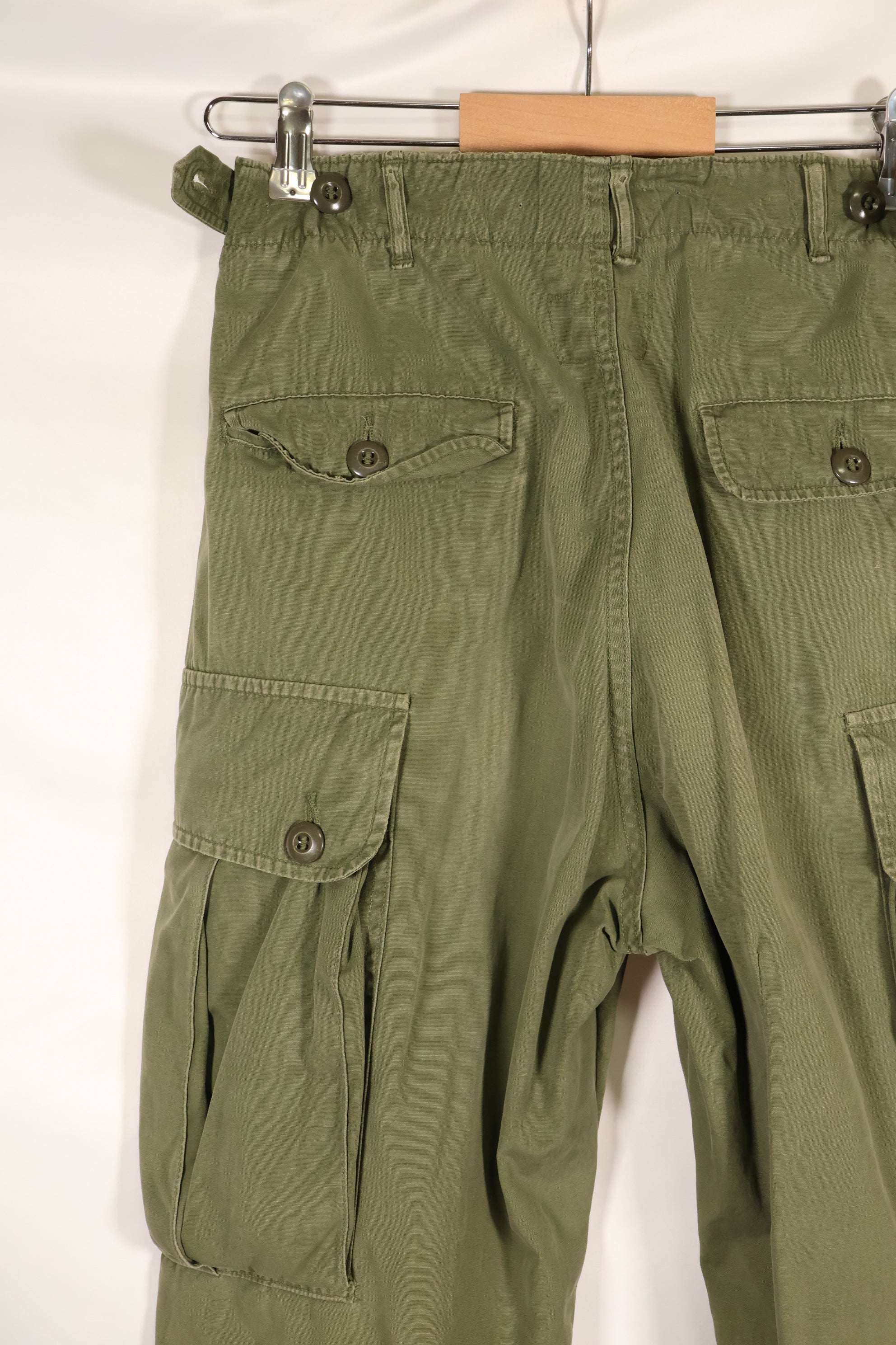 1963 contract, estimated XS 1st Model Jungle Fatigue pants, used with strong signs of use.
