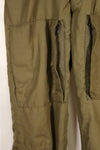 Early 1970s, estimated MEDIUM pilot fireproof pants, size tag missing, used.