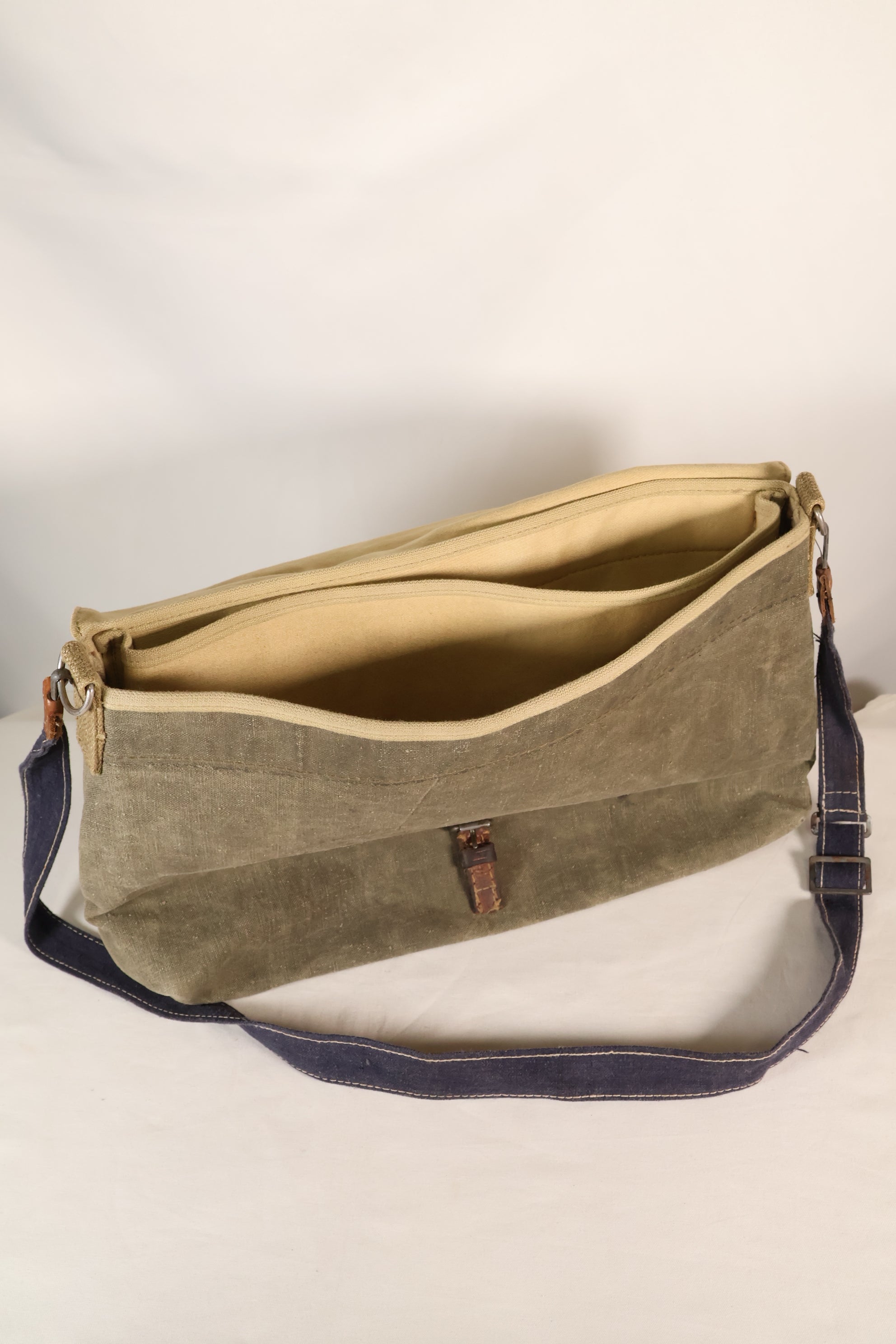 WWII German Luftwaffe splinter camouflage messenger bag made by Signal Depot, USA, using 1940s parts