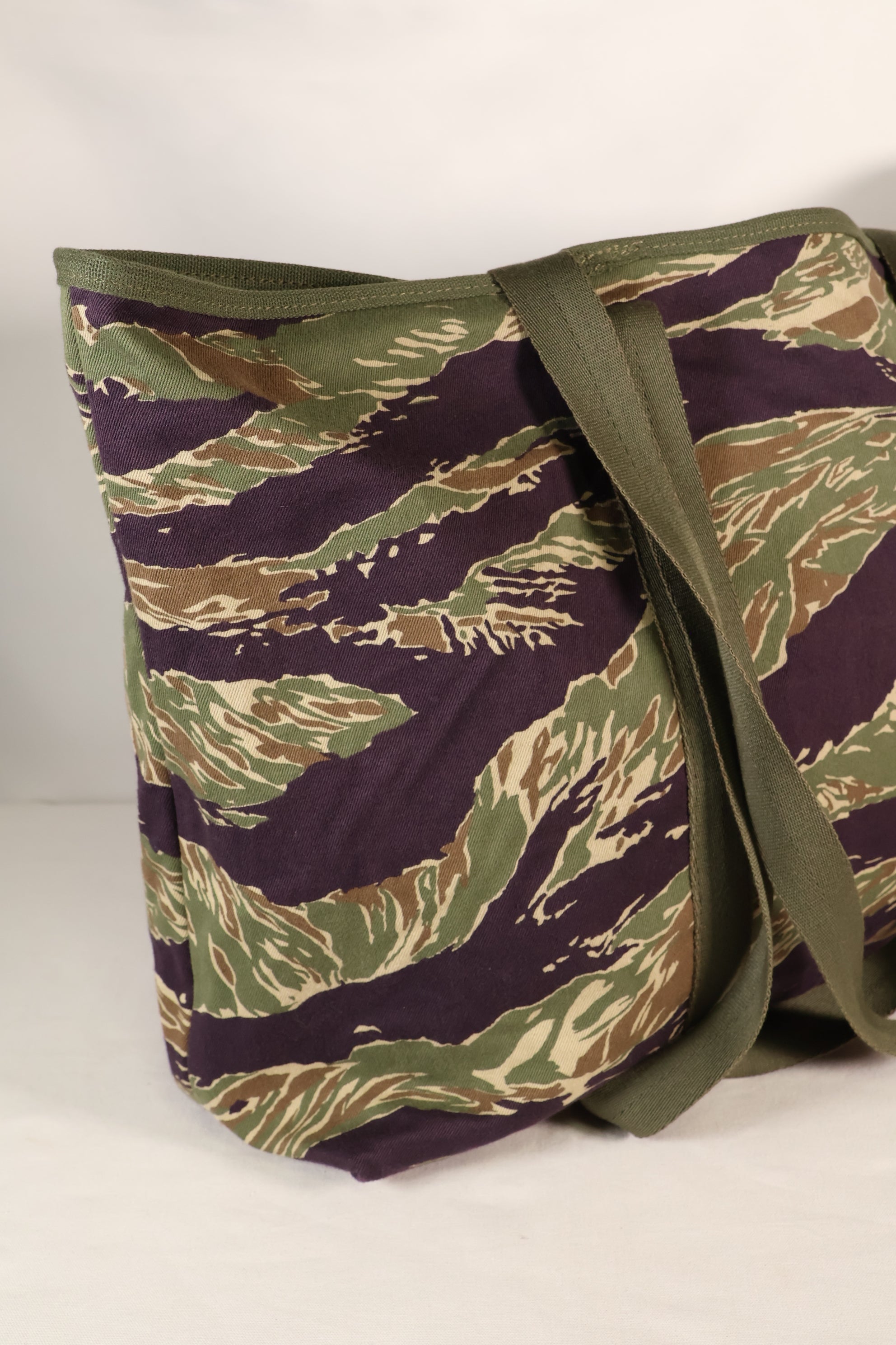 MILITARIA 1911 xSignal Depot collaboration Okinawa Tiger Tiger Stripe Tote Bag