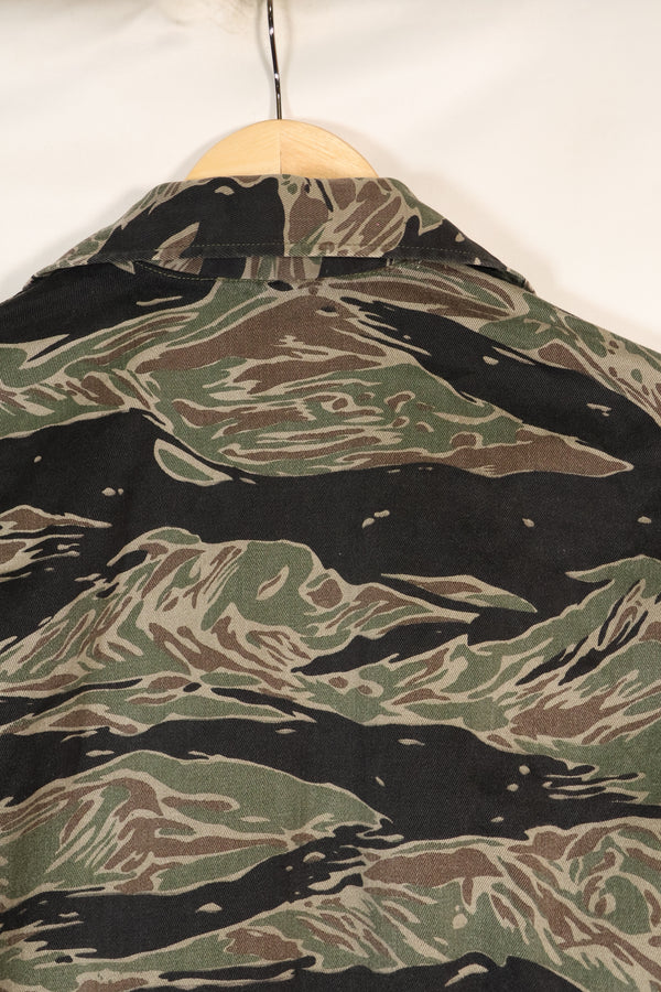 1960s Japanese Silver Tiger Asian Cut shirt, tiger stripe, used, no cuffs.