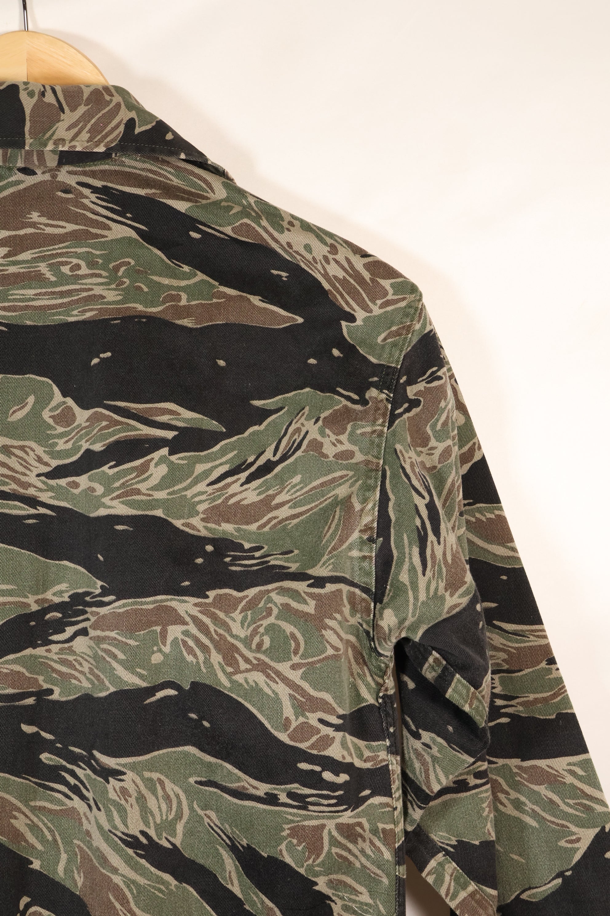 1960s Japanese Silver Tiger Asian Cut shirt, tiger stripe, used, no cuffs.