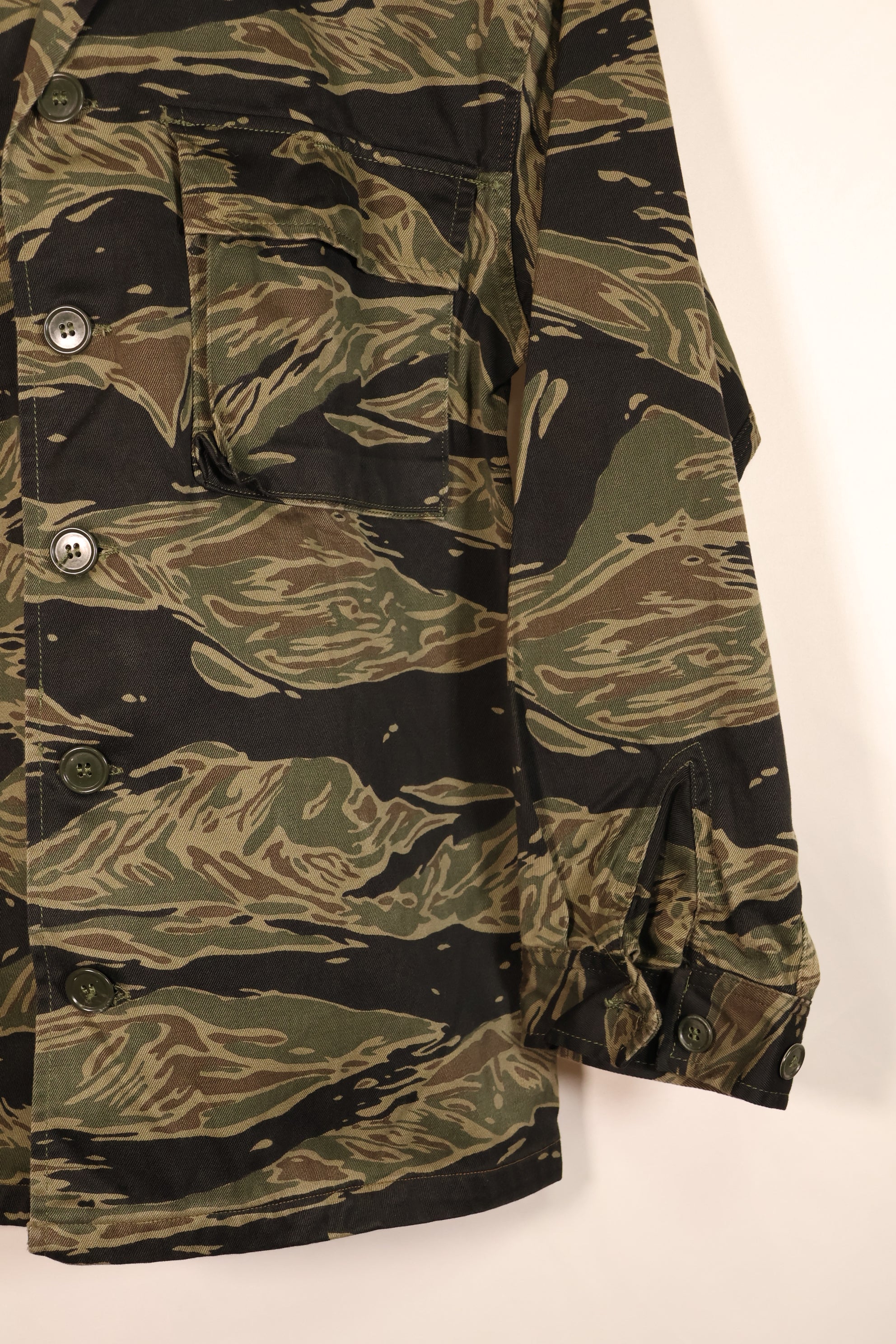 Circa 1965, Made in Japan, A-M, Silver Tiger, Asian Cut, Tiger Stripe Shirt, Good Condition, Used