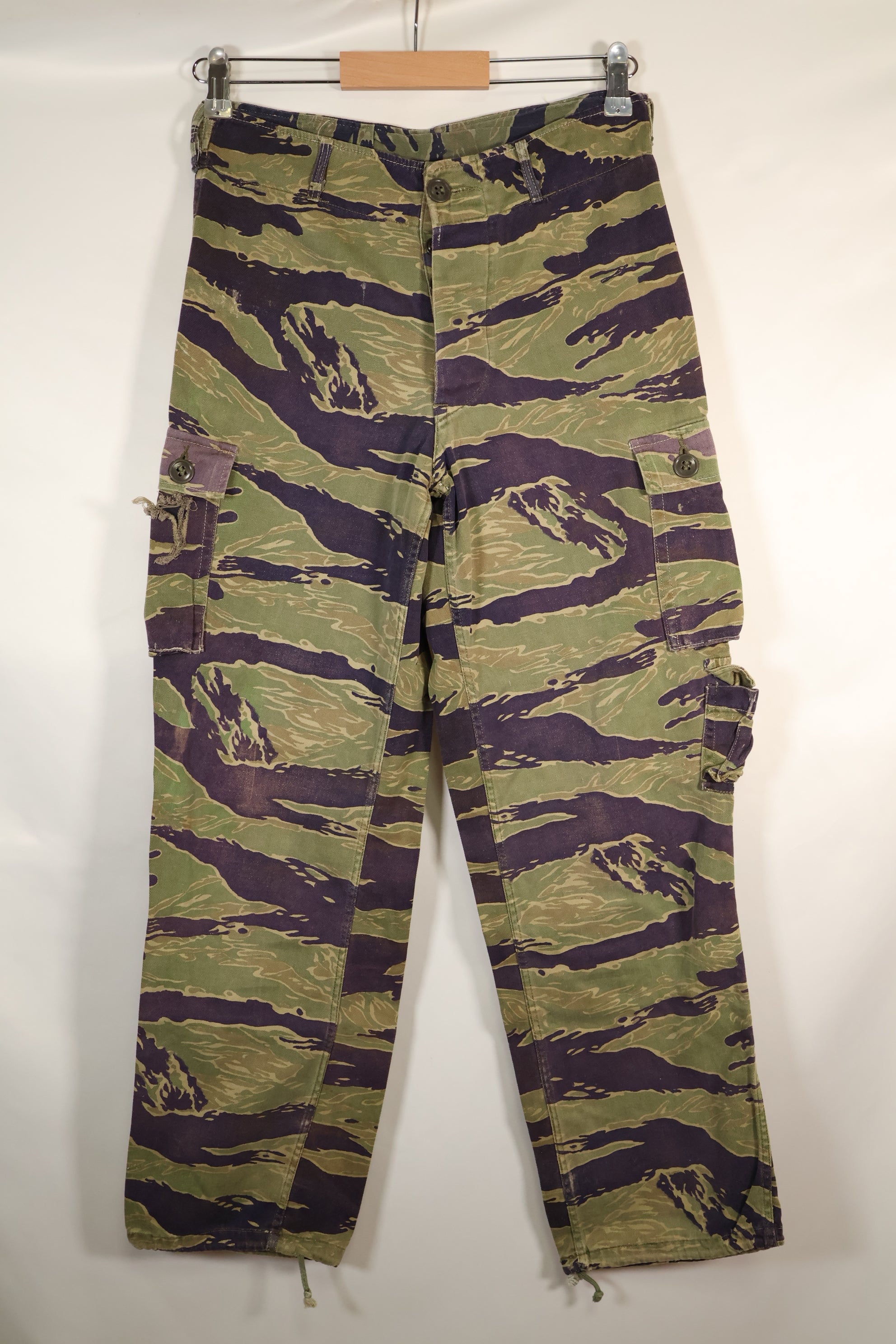 Late 1960s Gold Tiger Derivative Pattern Classic Pattern Tiger Stripe Pants Used