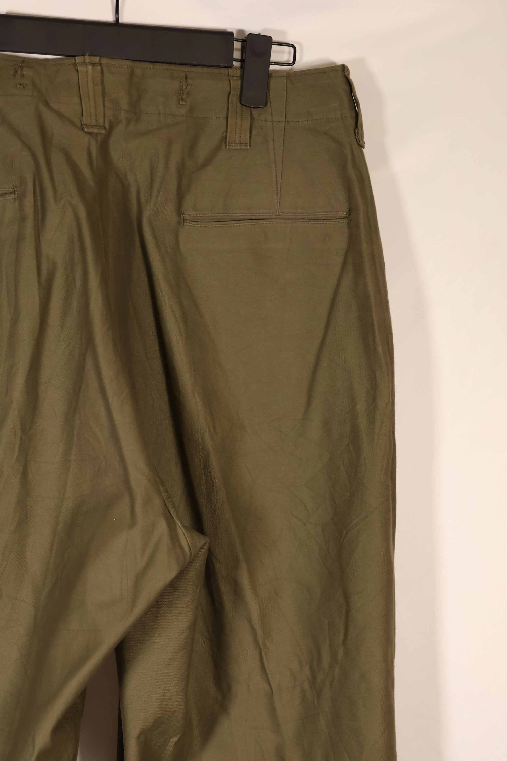 Real late 1940s - early 1950s M45 OD cotton field pants, used, good condition.