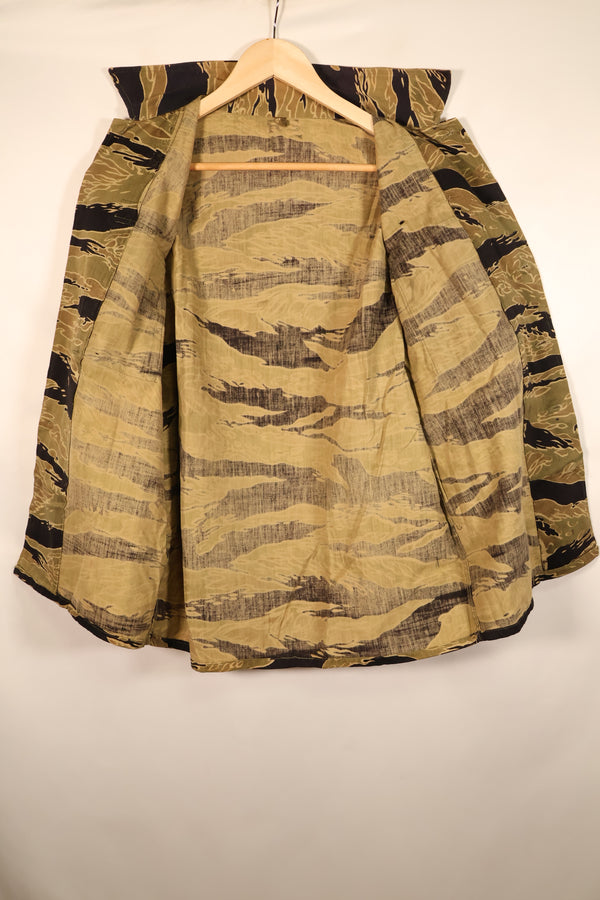 Late 1960s US-S Gold Tiger Pattern US-Cut Tiger Stripe Shirt, Used