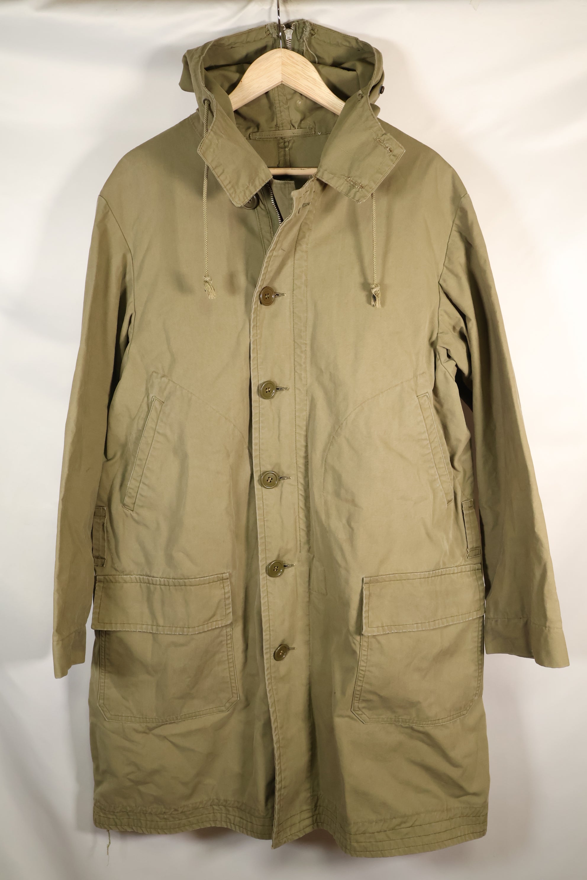 Early 1940s US Army M-41 Field Parka without Mouton Liner, used.