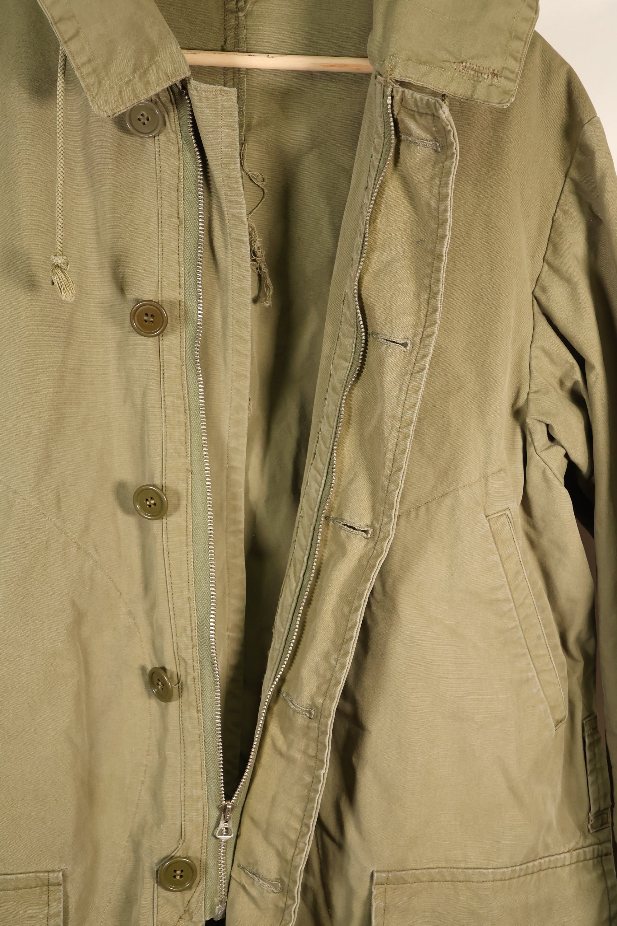 Early 1940s US Army M-41 Field Parka without Mouton Liner, used.