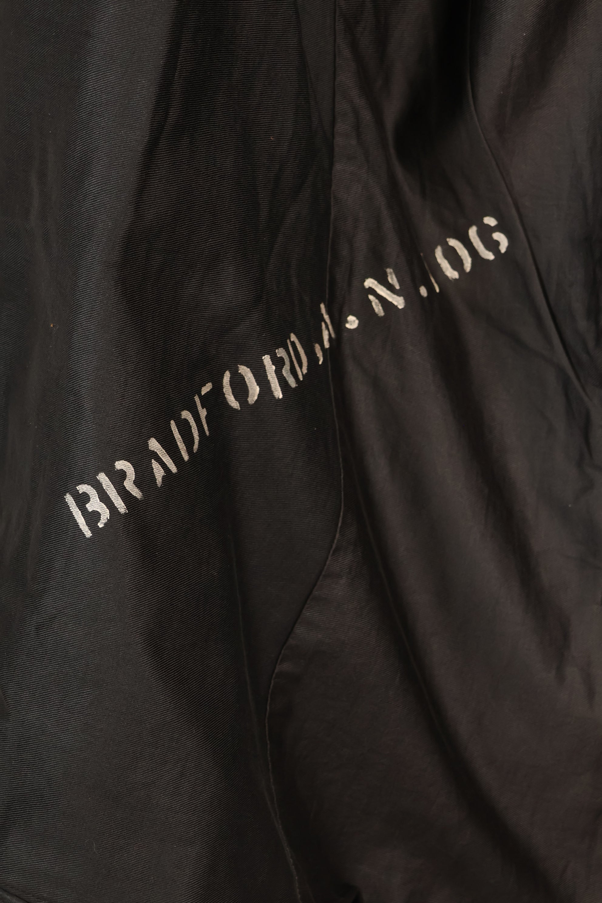 1940's estimated 38 approx. 10 buttons U.S. Navy pea coat in good condition A