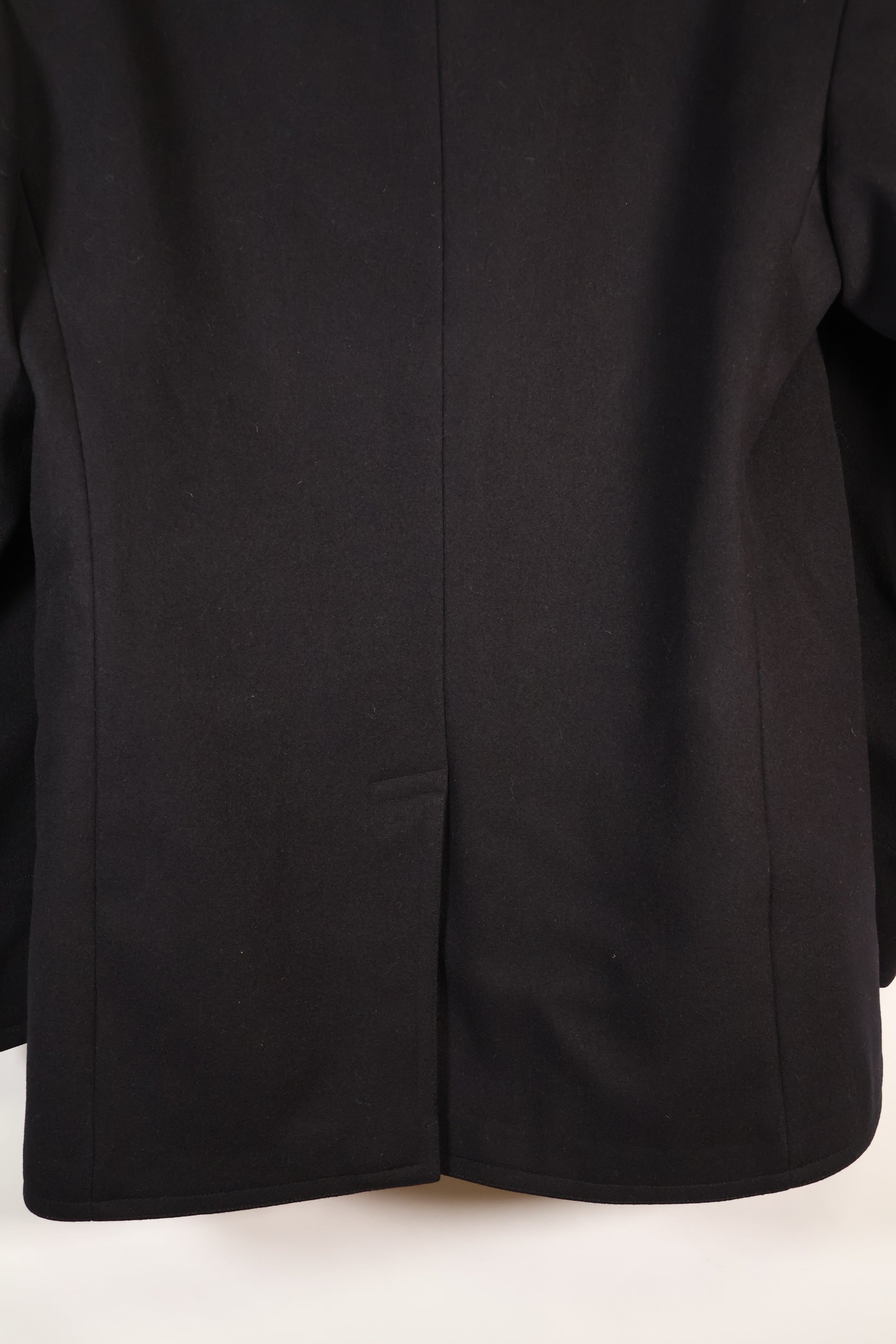 1940's estimated 38 approx. 10 buttons U.S. Navy pea coat in good condition A