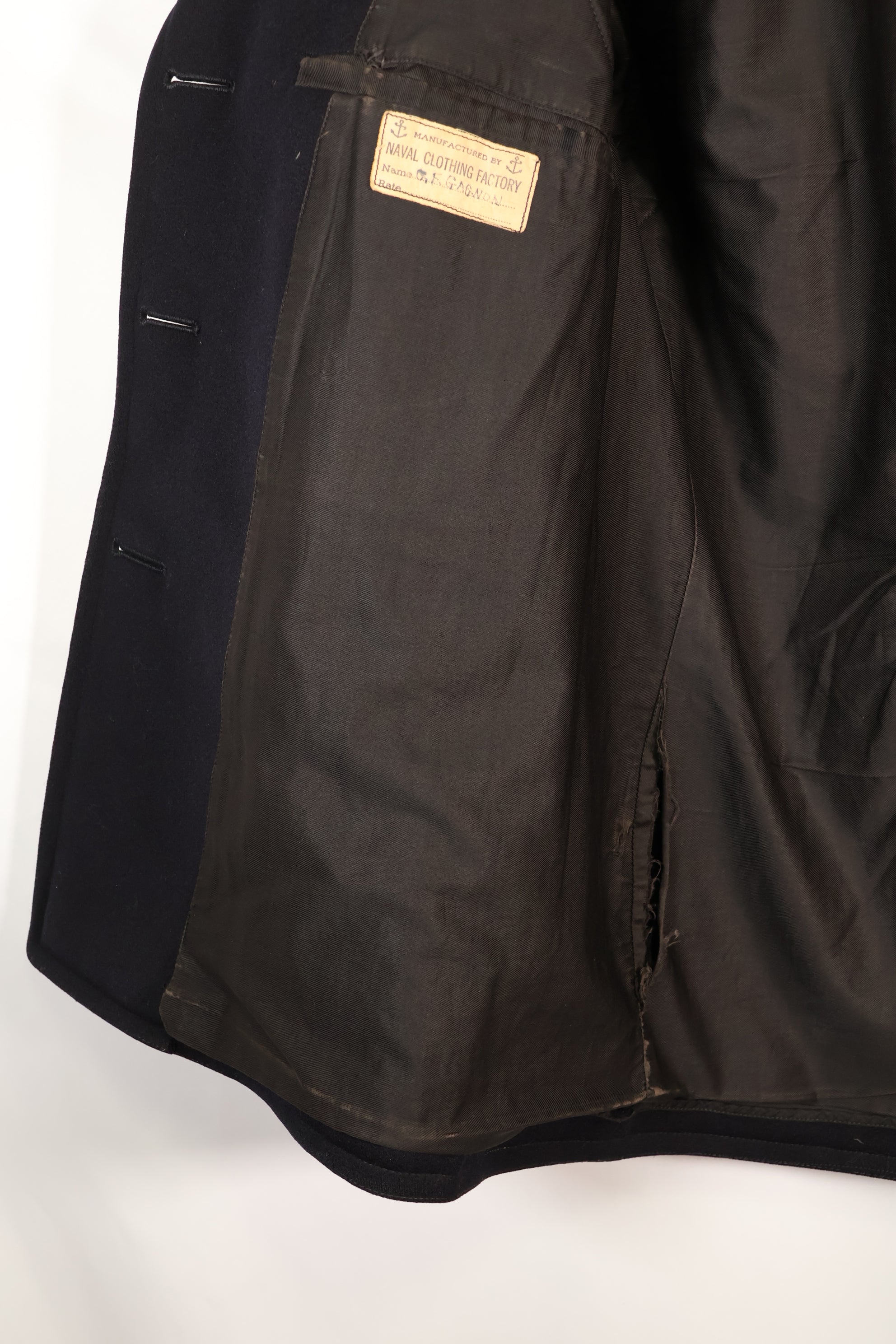 1940's estimated 38 approx. 10 buttons U.S. Navy pea coat in good condition B